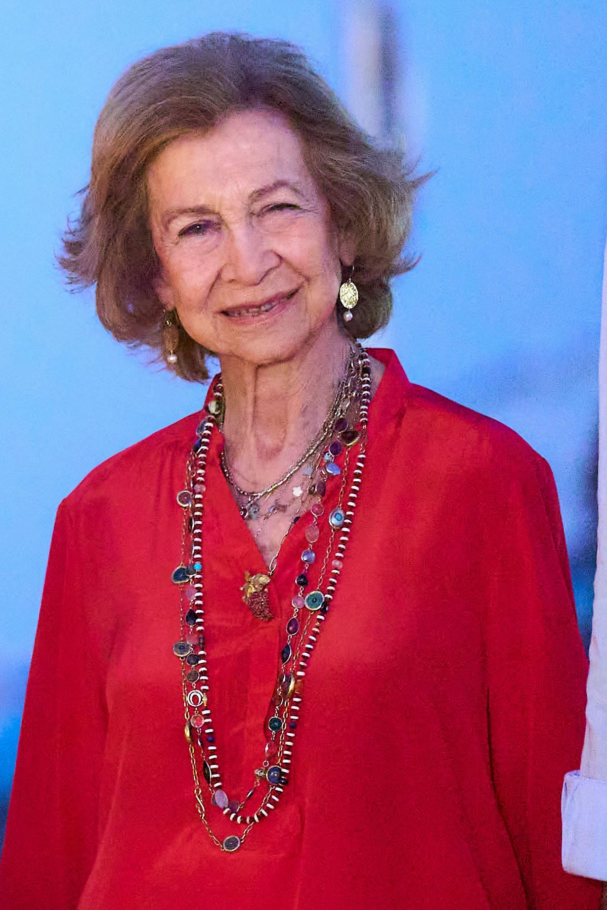 Queen Sofia of Spain arrives at a restaurant in Palma de Mallorca for a family dinner on August 4, 2024 (Jack Abuin/Zuma Press/Alamy)