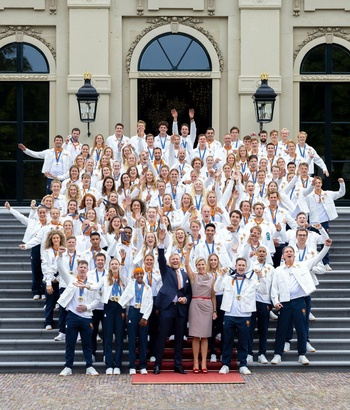The King and Queen of the Netherlands host Dutch Olympic athletes at Huis ten Bosch Palace in The Hague on August 13, 2024 (Albert Nieboer/DPA Picture Alliance/Alamy)