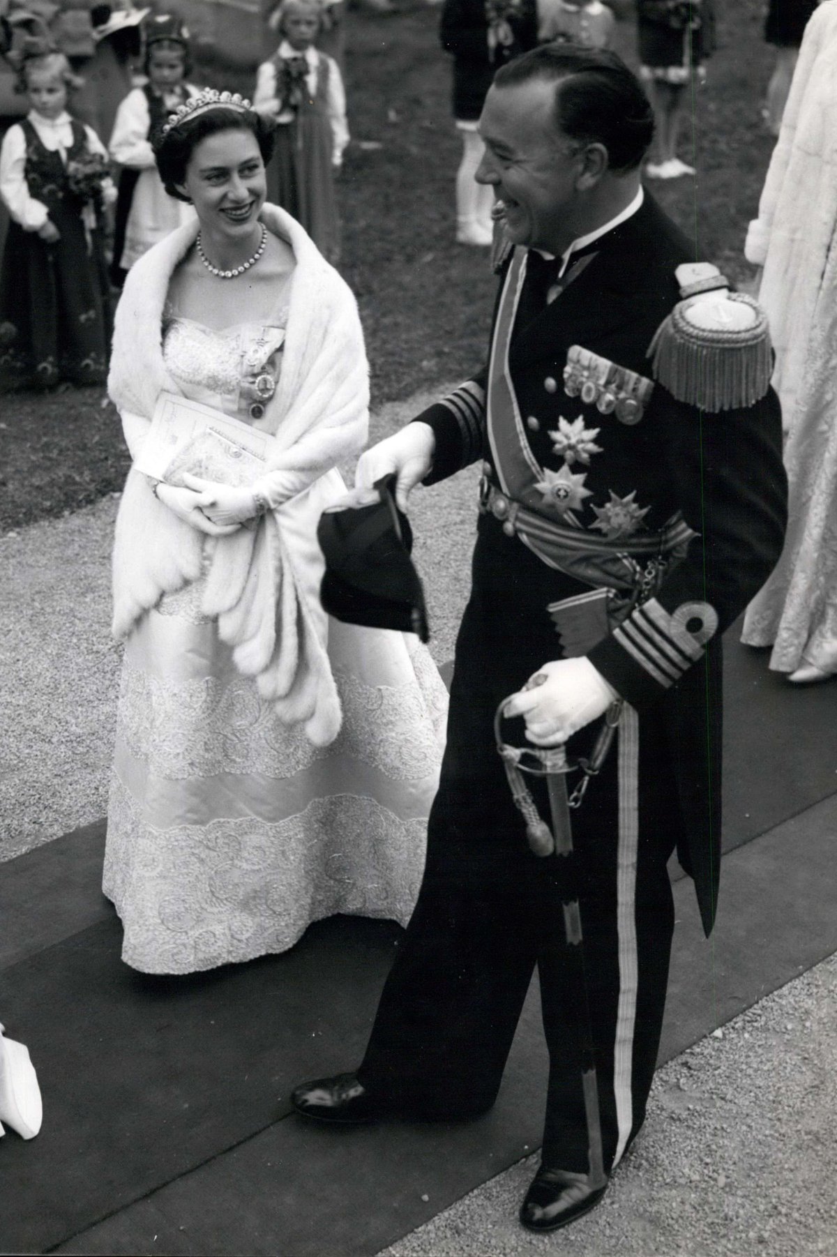 Princess Margaret of the United Kingdom and Prince Bertil of Sweden attend the wedding of Princess Ragnhild of Norway in Asker on May 15, 1953 (Keystone Press/Alamy)