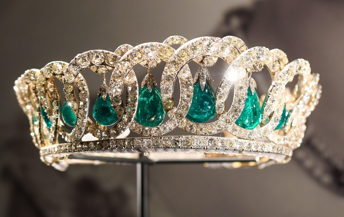 The Vladimir Tiara is displayed in the Queen's Gallery at Buckingham Palace on July 21, 2022 (Andrew Lalchan Photography/Alamy)
