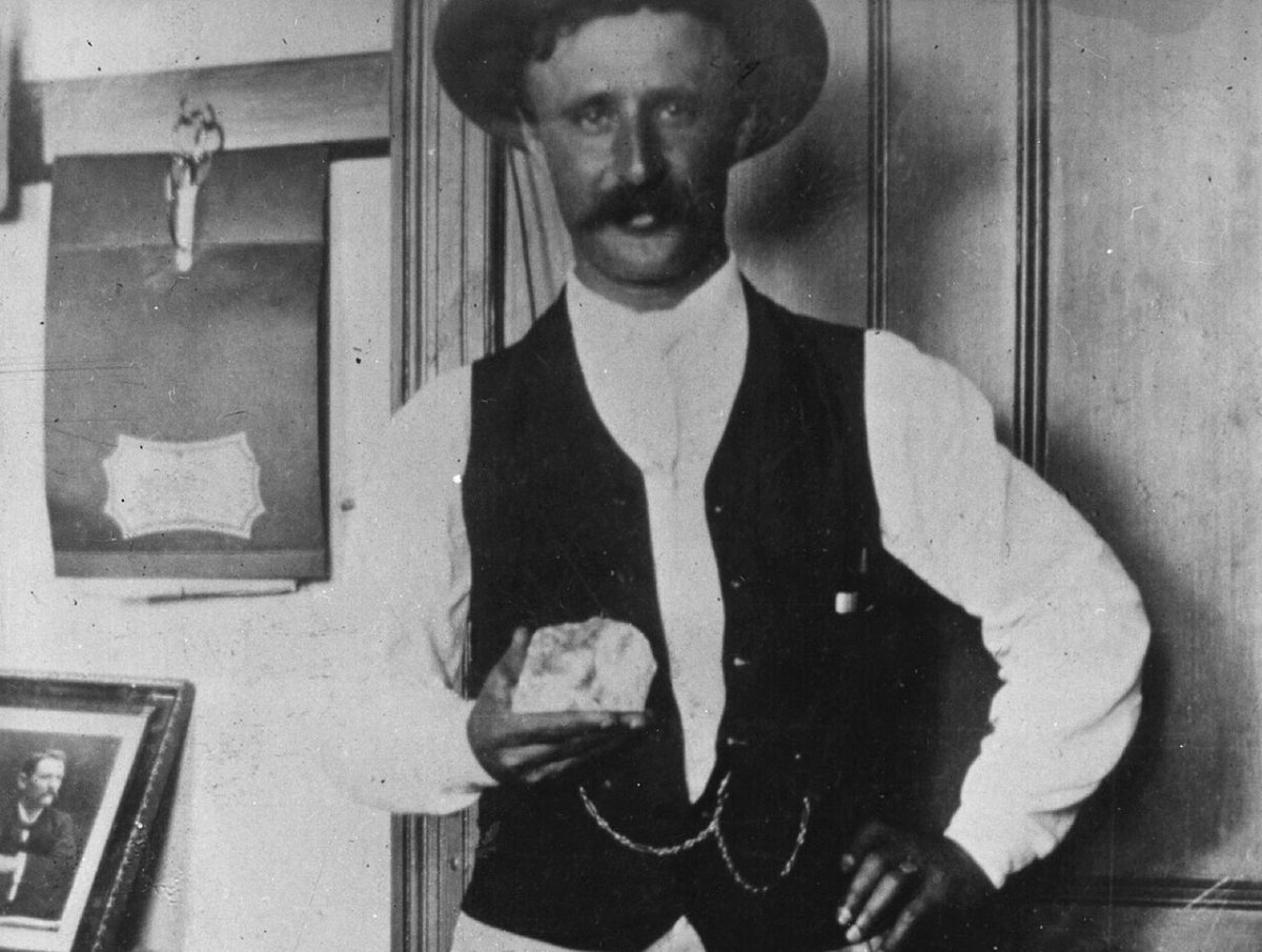 Frederick Wells holds the rough Cullinan Diamond, 1905 (Wikimedia Commons)