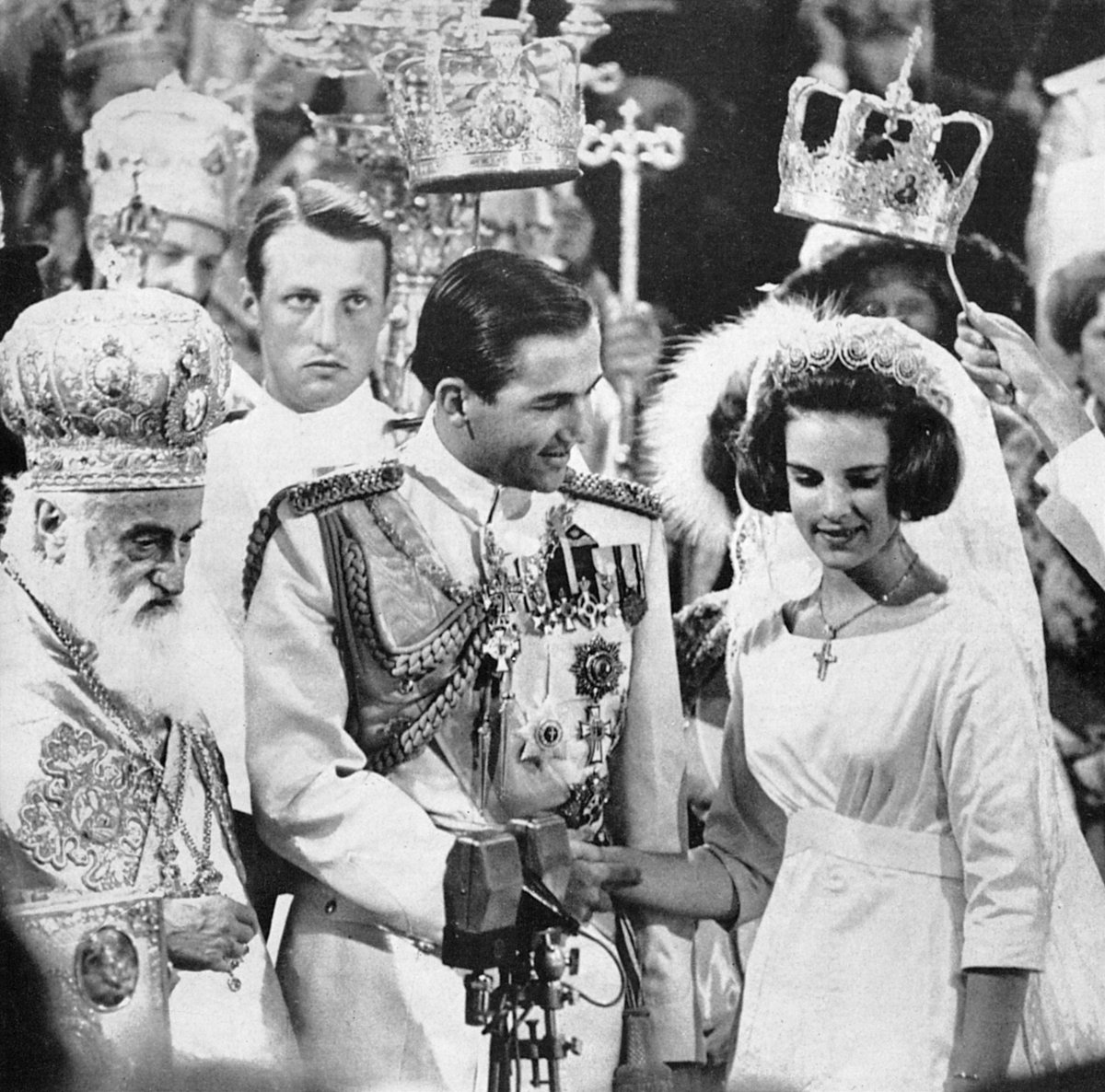 King Constantine II of the Hellenes marries Princess Anne-Marie of Denmark in an Orthodox ceremony in Athens, September 1964 (Chronicle/Alamy)