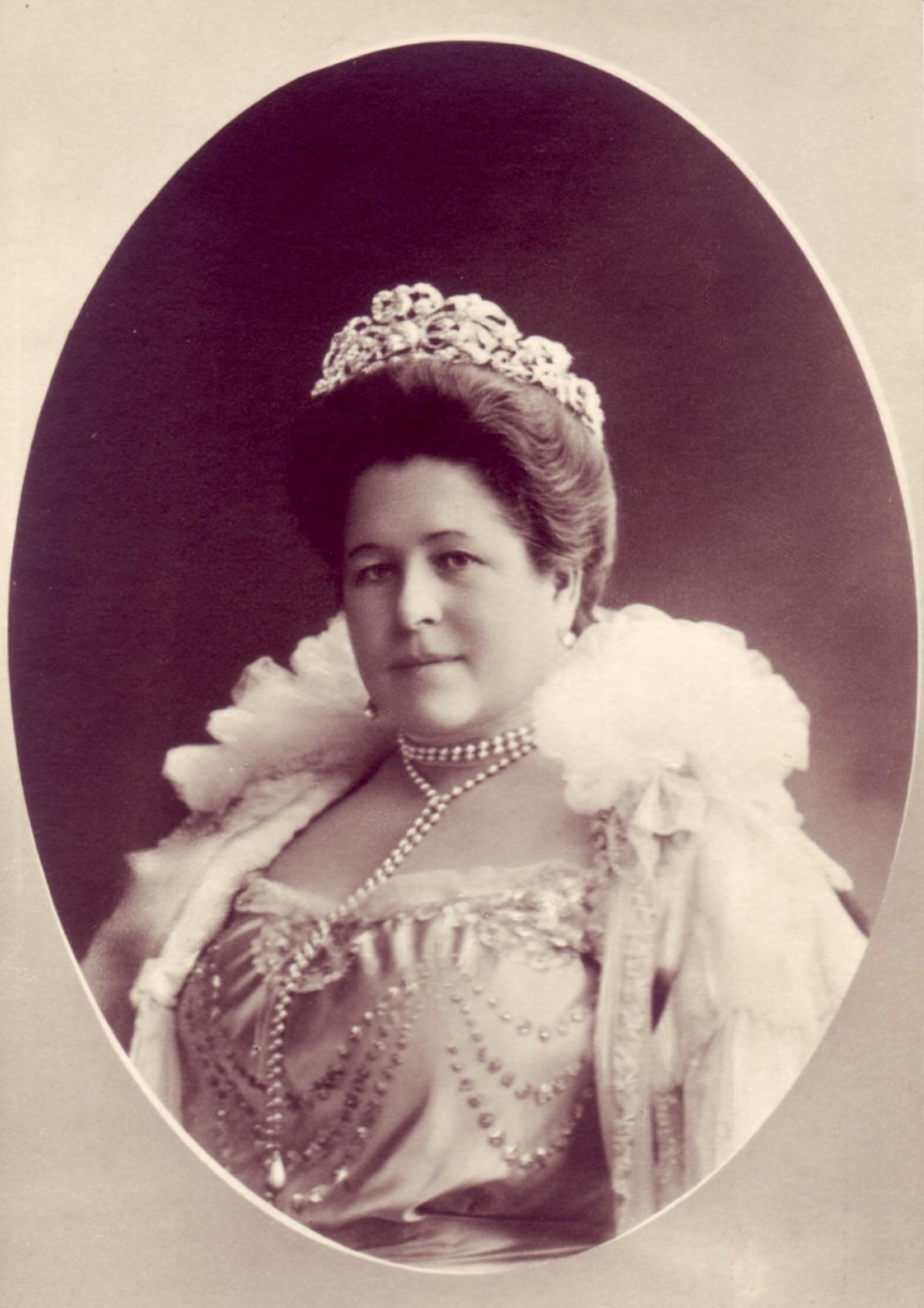 Archduchess Isabelle of Austria, Duchess of Teschen, ca. 1905 (Wikimedia Commons)