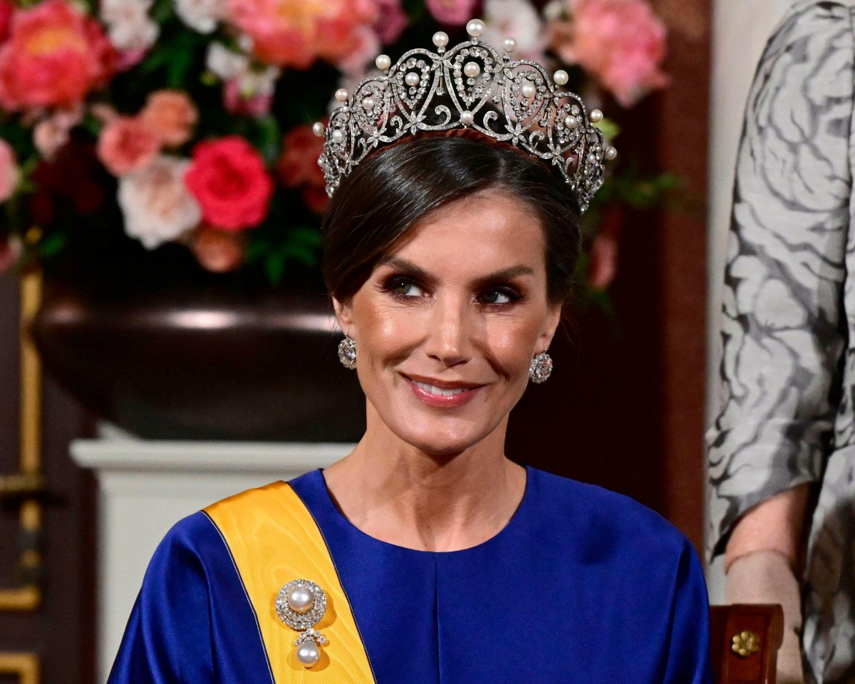 Queen Letizia of Spain attends a state banquet at the Royal Palace in Amsterdam on April 17, 2024 (Albert Nieboer/DPA Picture Alliance/Alamy)