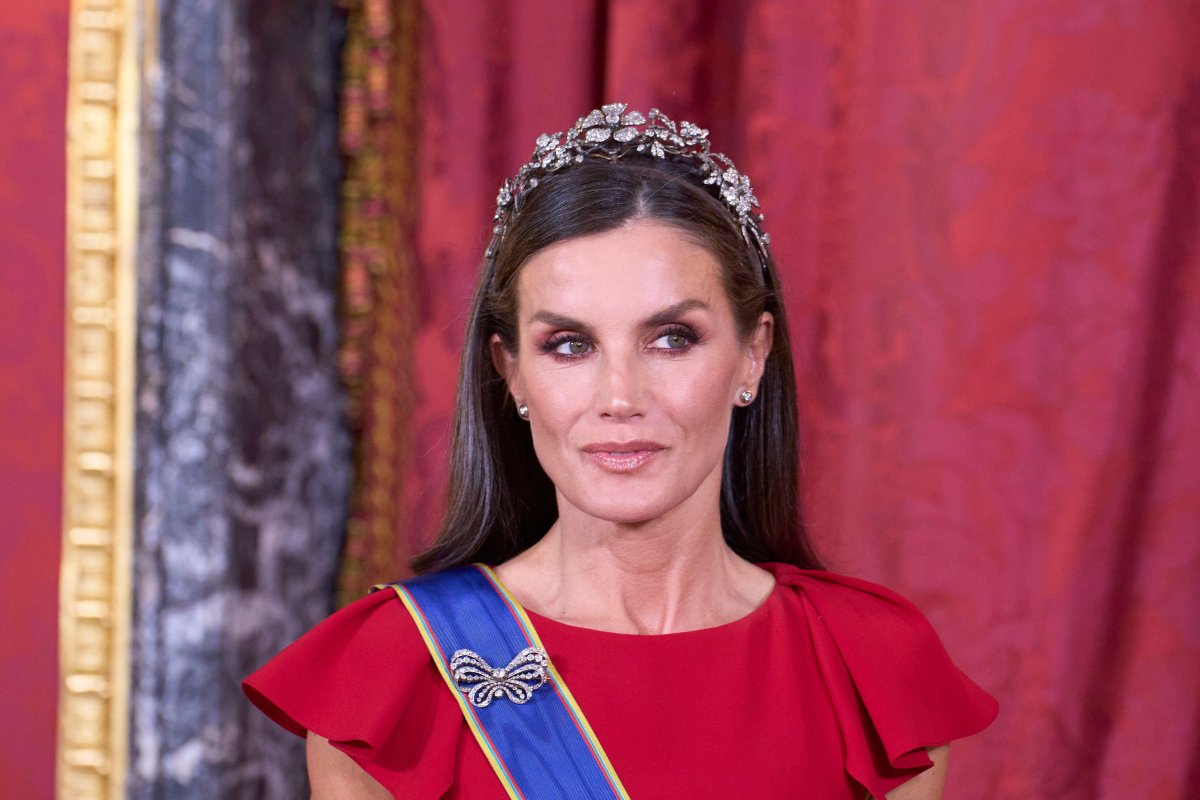 Queen Letizia of Spain attends a gala dinner for the President of Colombia at the Royal Palace in Madrid on May 3, 2023 (MPG/Alamy)