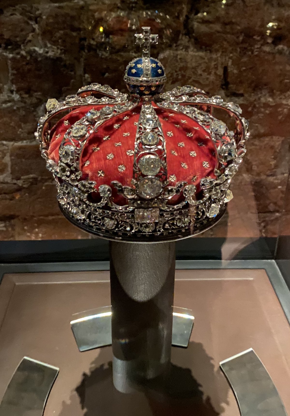 Crown of Queen Lovisa Ulrika of Sweden, ca. 1751, displayed at the Royal Palace in Stockholm, August 2024 (Photo generously shared by Thomas)