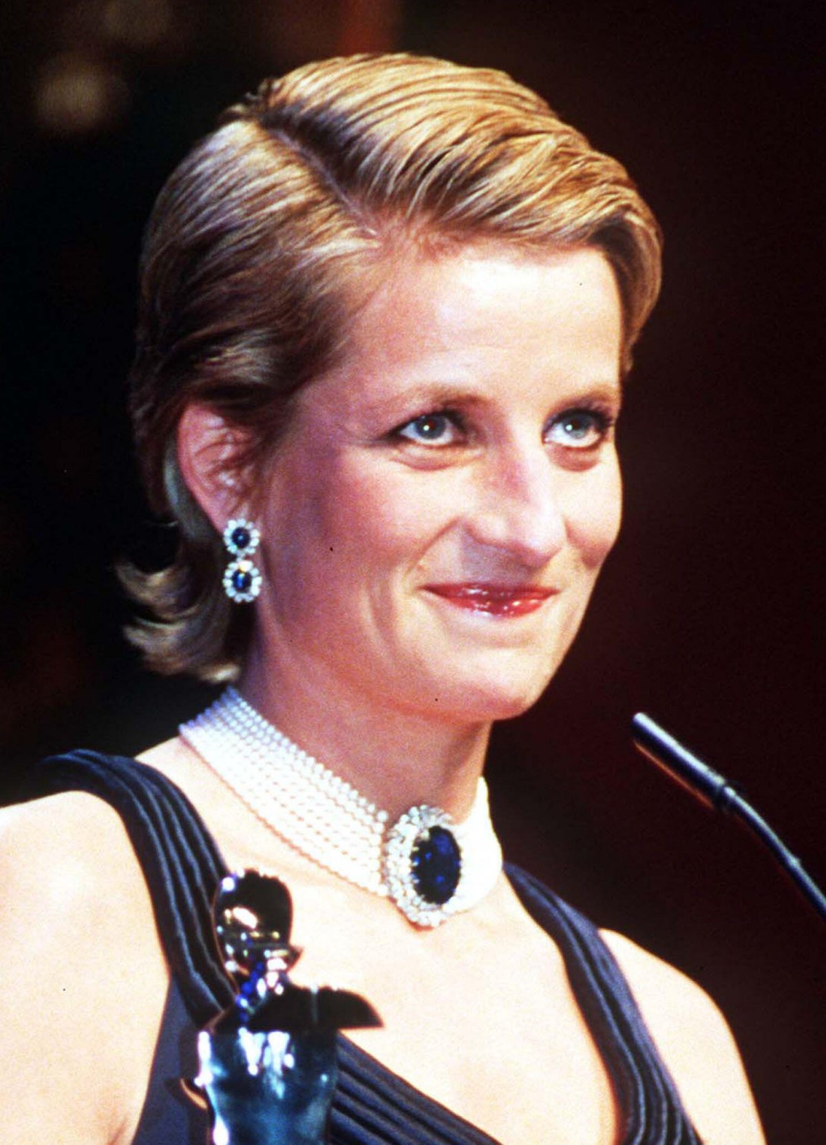The Princess of Wales attends the Council of Fashion Designers of America awards gala at Lincoln Center in New York on January 30, 1995 (Anwar Hussein/Alamy)