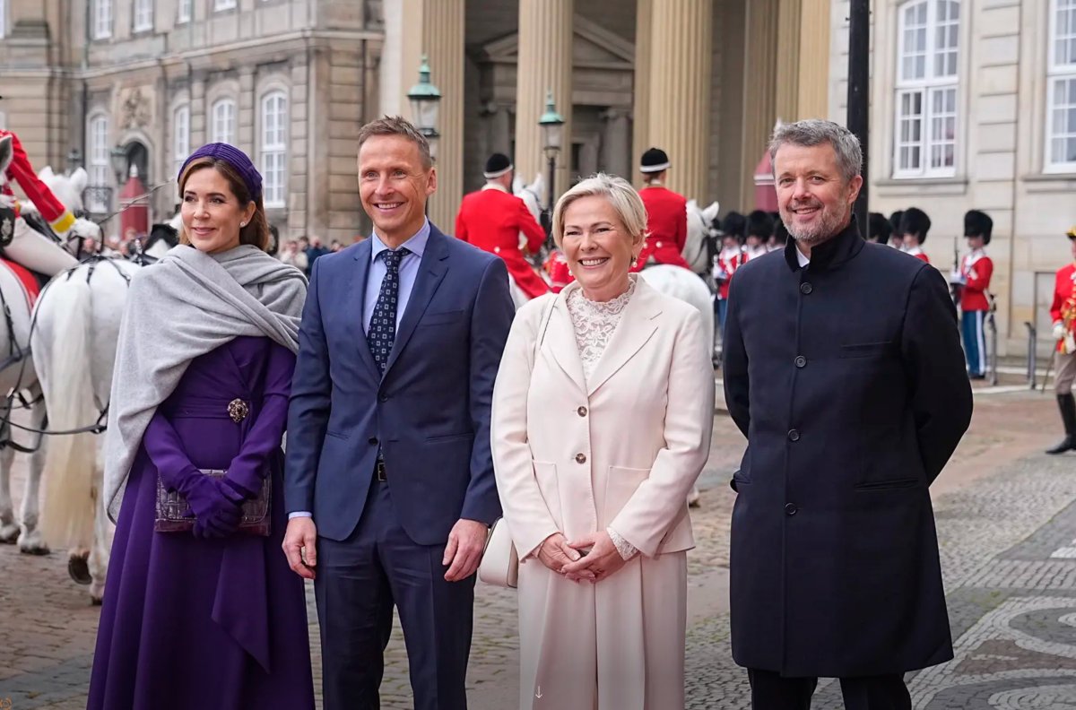 The King and Queen of Denmark welcome the President of Iceland and her husband to Copenhagen on October 8, 2024 (Kongehuset)