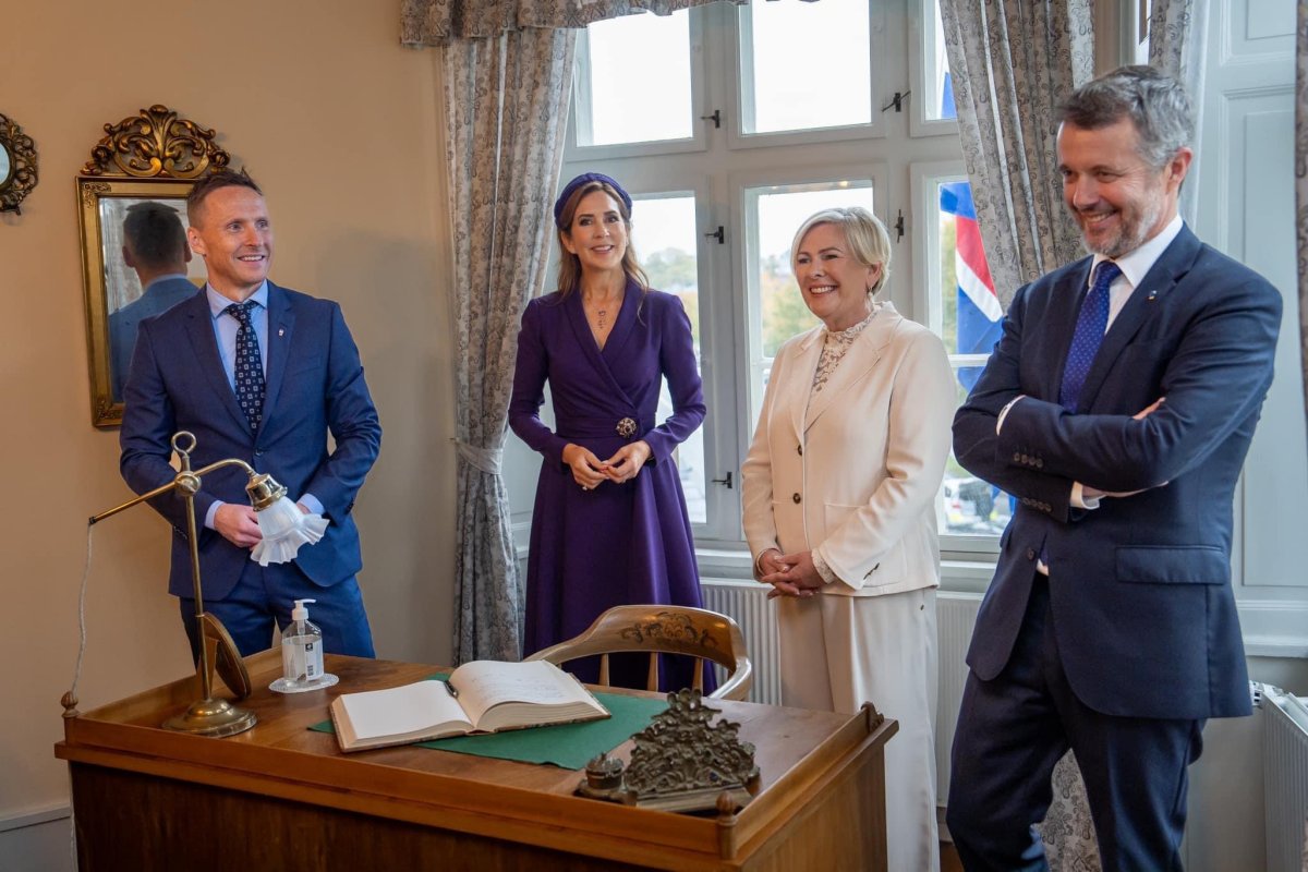 The King and Queen of Denmark welcome the President of Iceland and her husband to Copenhagen on October 8, 2024 (Kongehuset)