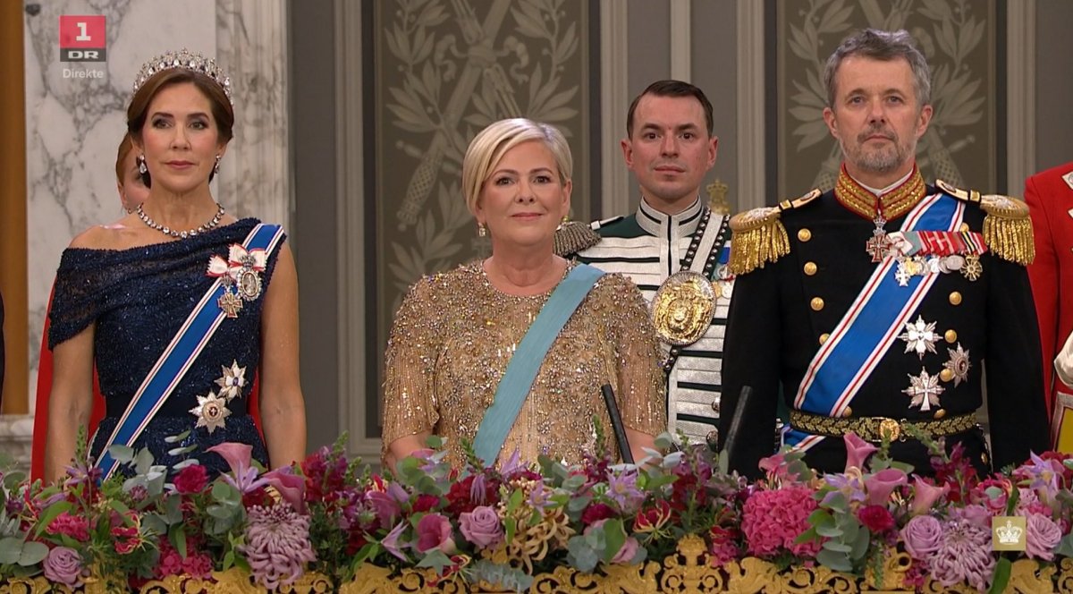 The King and Queen of Denmark host a state banquet in honor of the President of Iceland at Christiansborg Palace in Copenhagen on October 8, 2024 (DR1/screencapture)