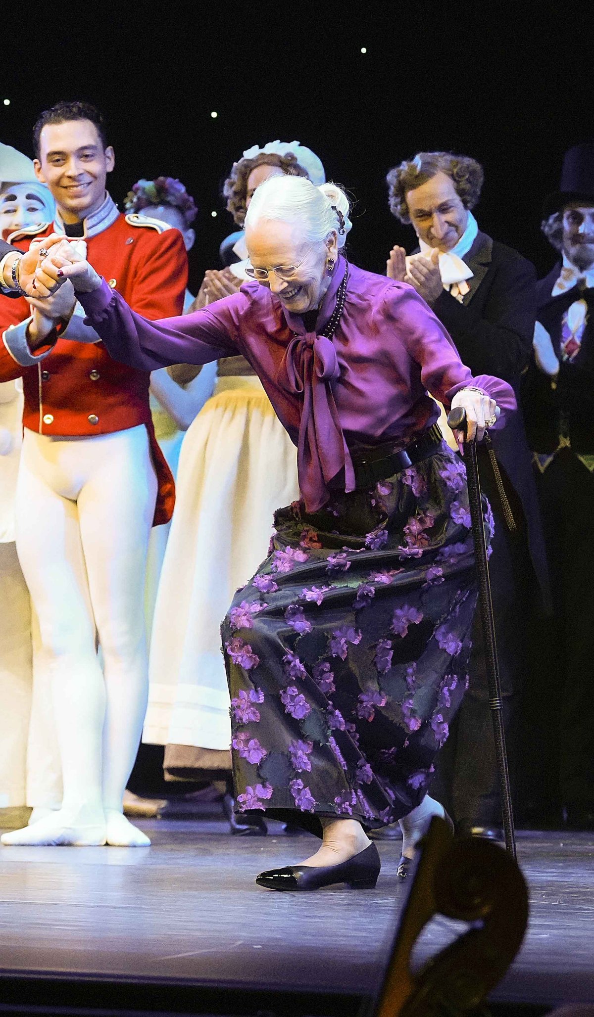 Queen Margrethe of Denmark curtseys alongside the cast and crew of the Nutcracker at Tivoli’s Concert Hall in Copenhagen on November 30, 2024 (Keld Navtoft/Tivoli Gardens)