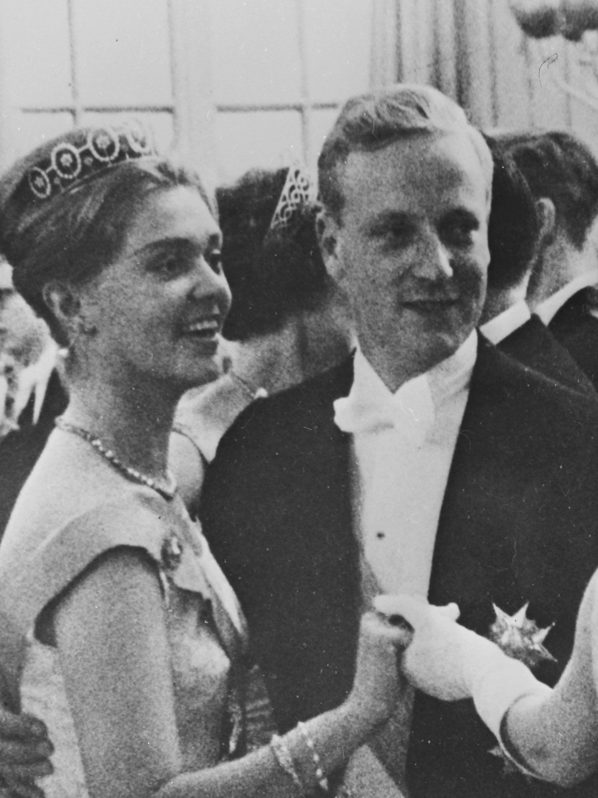 Princess Birgitta of Sweden and Prince Johann Georg of Hohenzollern dance during a ball on the eve of their civil wedding ceremony in Stockholm, May 24, 1961 (Smith Archive/Alamy)