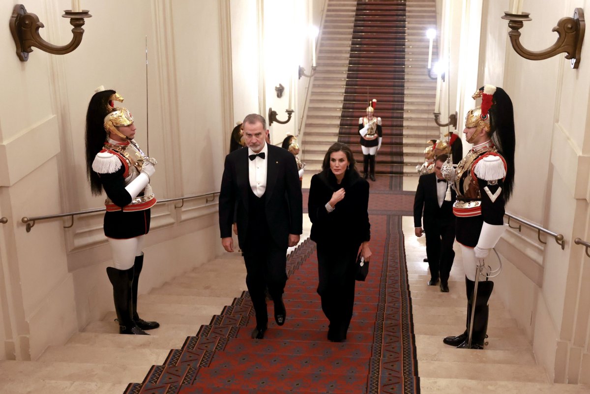 The King and Queen of Spain attend a gala dinner hosted by President Sergio Mattarella and his daughter, Laura, at the Quirinal Palace in Rome on December 11, 2024 (Casa de S.M. el Rey)