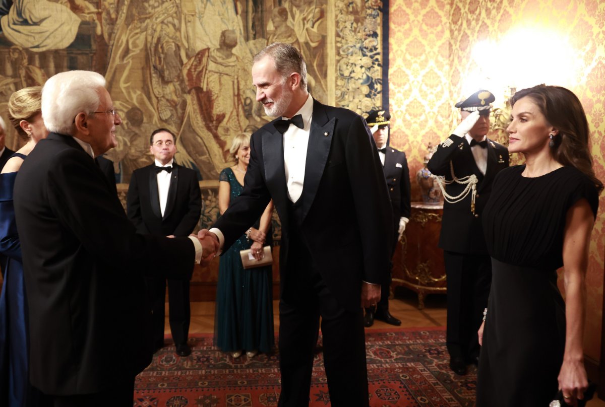 The King and Queen of Spain attend a gala dinner hosted by President Sergio Mattarella and his daughter, Laura, at the Quirinal Palace in Rome on December 11, 2024 (Casa de S.M. el Rey)