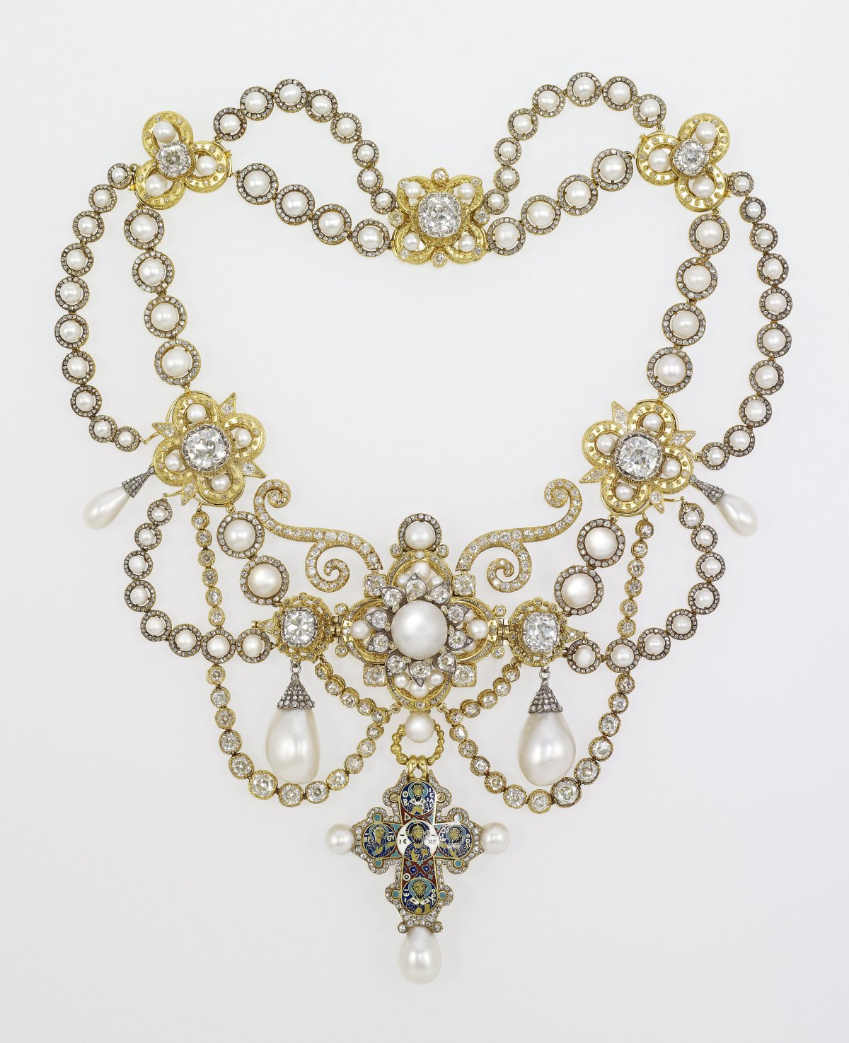 Jules Diderikson, The Dagmar Necklace, 1863 (Royal Collection Trust)