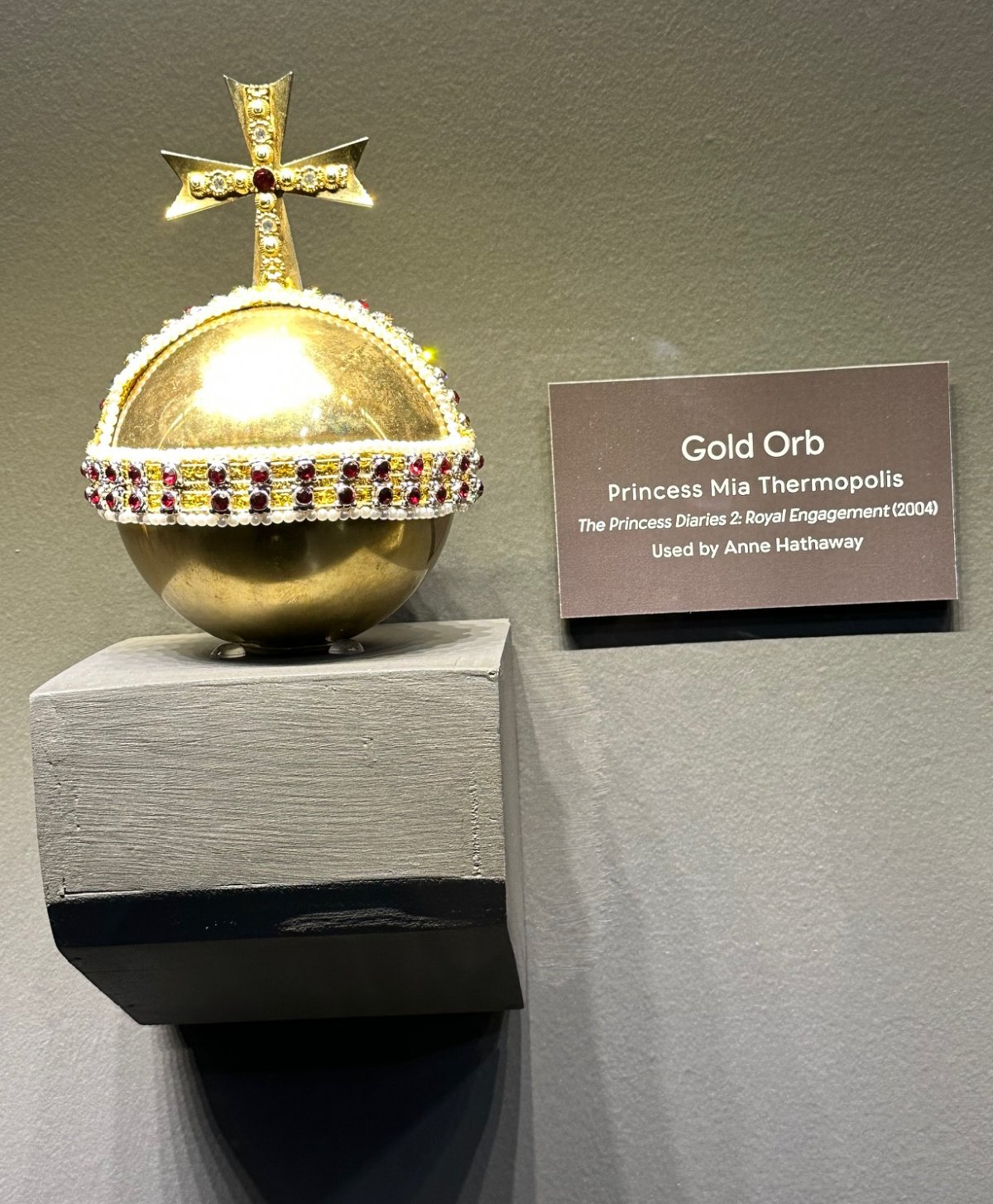 The coronation ensemble from The Princess Diaries films is displayed as part of the "All That Glitters: The Crown Jewels of the Walt Disney Archives" exhibition at the Arlington Museum of Art, 2024 (Photo generously provided by Lady Maria)