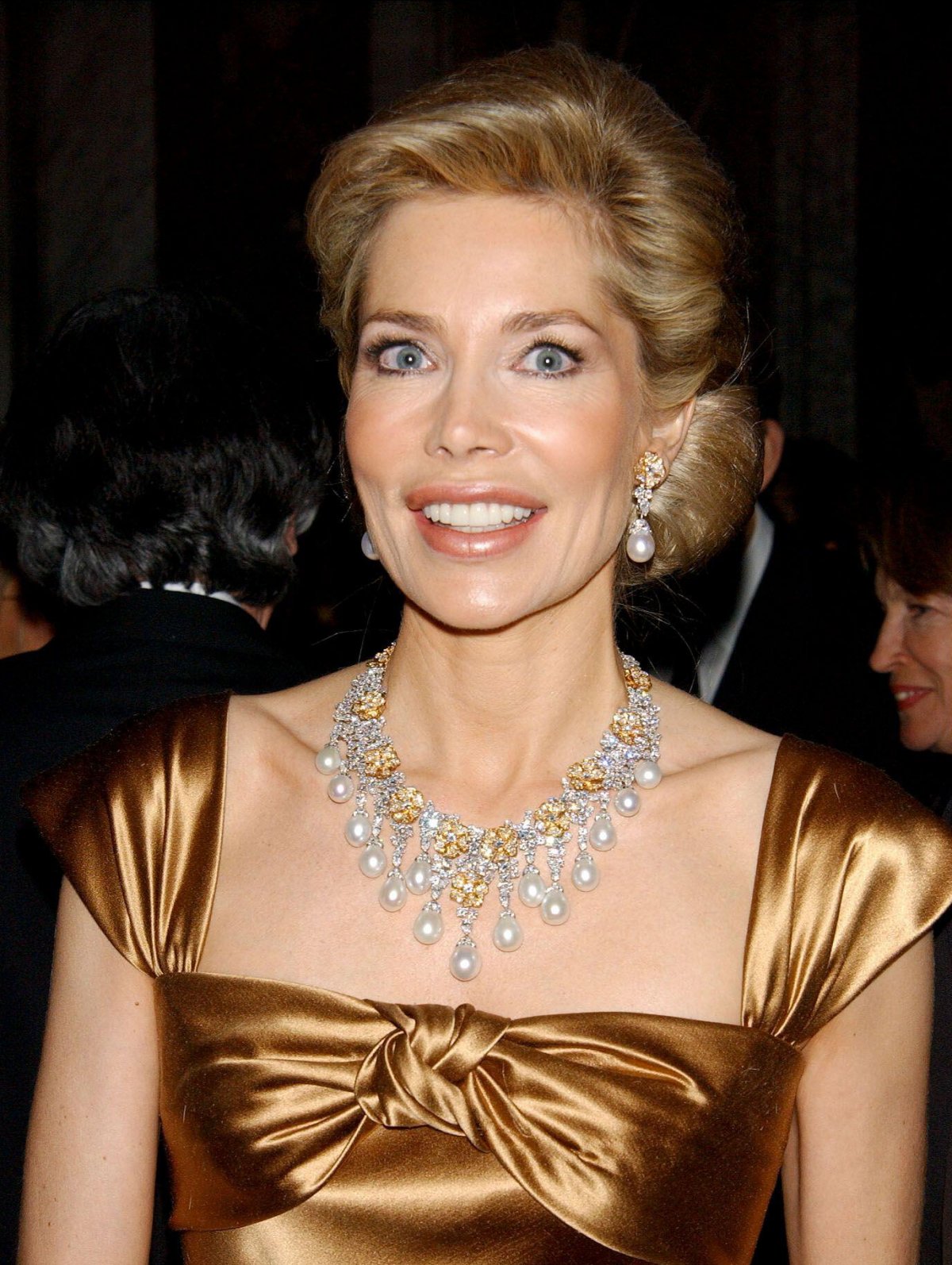 Begum Inaara Aga Khan attends a charity gala dinner supporting cancer research funding at the Palace of Versailles on February 9, 2004 (Serge Arnal/Abaca Press/Alamy)