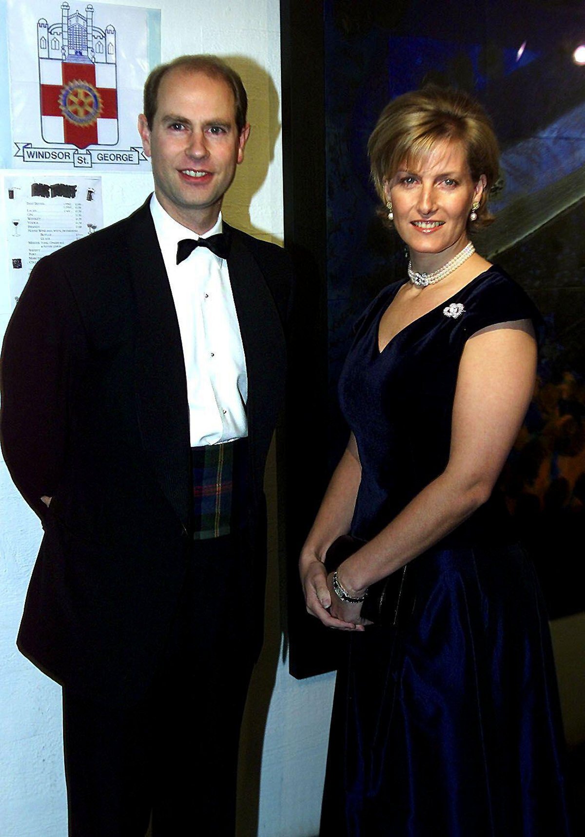 The Earl and Countess of Wessex attend a performance of the Gilbert and Sullivan opera HMS Pinafore by the Eton Operatic Society on October 23, 2001 (PA Images/Alamy)