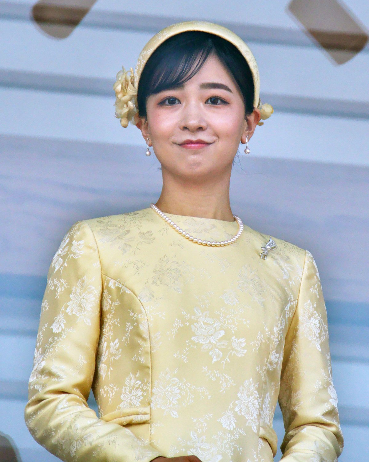 Princess Kako of Akishino appears on the balcony of the Imperial Palace in Tokyo during the Emperor's 65th birthday celebrations on February 23, 2025 (Keizo Mori/UPI/Alamy)