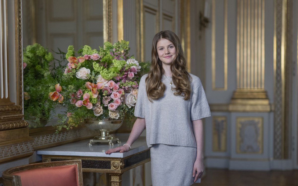 Princess Estelle of Sweden, photographed in Prince Bertil's apartment at the Royal Palace ahead of her 13th birthday, February 2025 (Kate Gabor/The Royal Court)