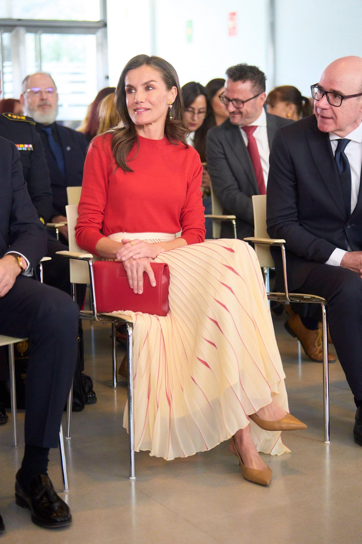 The Queen of Spain visits the the Mind, Brain and Behaviour Research Centre at the University of Granada on April 1, 2025 (MPG/Alamy)