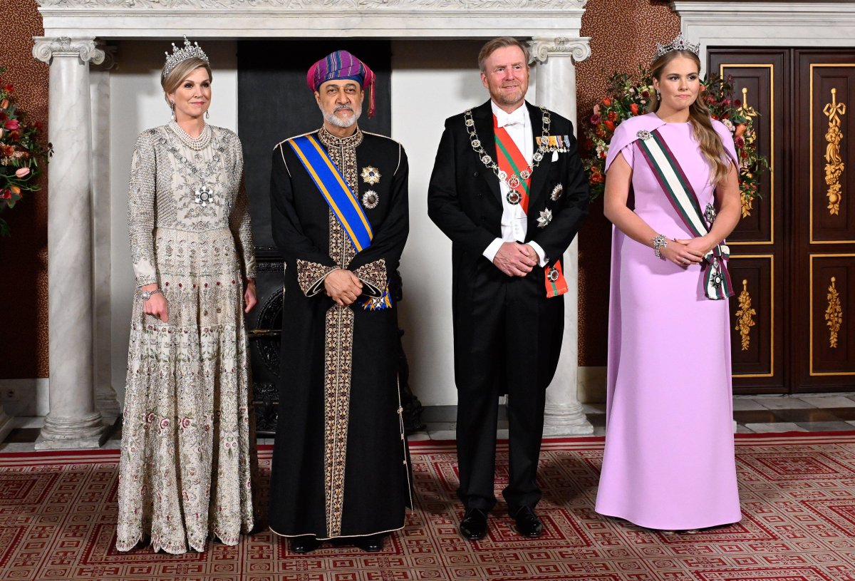 The King and Queen of the Netherlands, with the Princess of Orange, host a state banquet in honor of the visiting Sultan of Oman at the Royal Palace in Amsterdam on April 15, 2025 (Patrick van Emst/NLBeeld/Alamy)