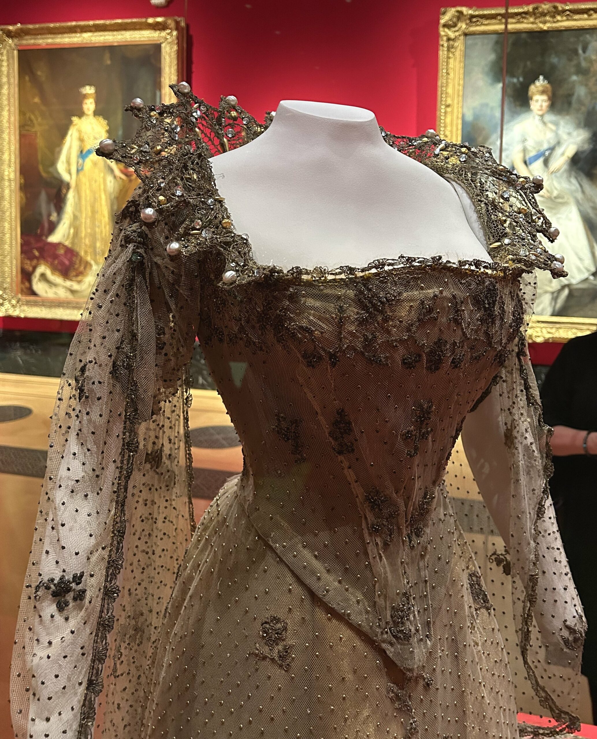Queen Alexandra's coronation dress is displayed at the King's Gallery, Buckingham Palace, 2025 (Photo © Lauren Kiehna)