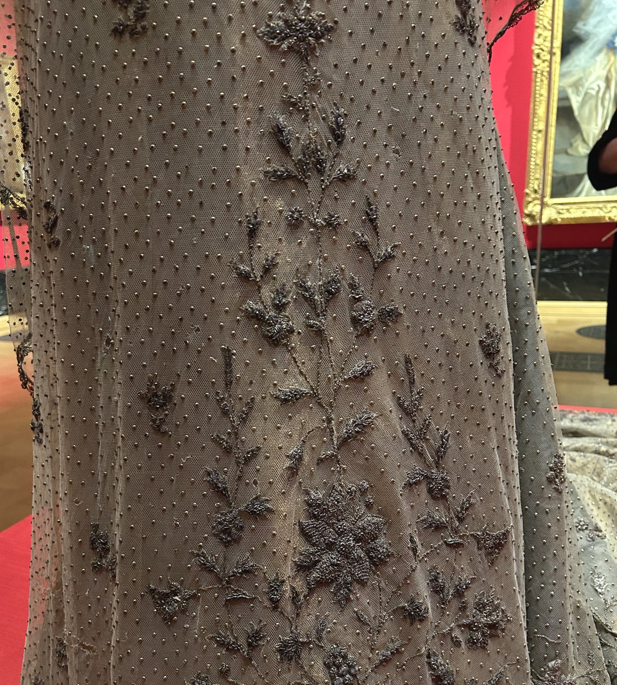 Queen Alexandra's coronation dress is displayed at the King's Gallery, Buckingham Palace, 2025 (Photo © Lauren Kiehna)