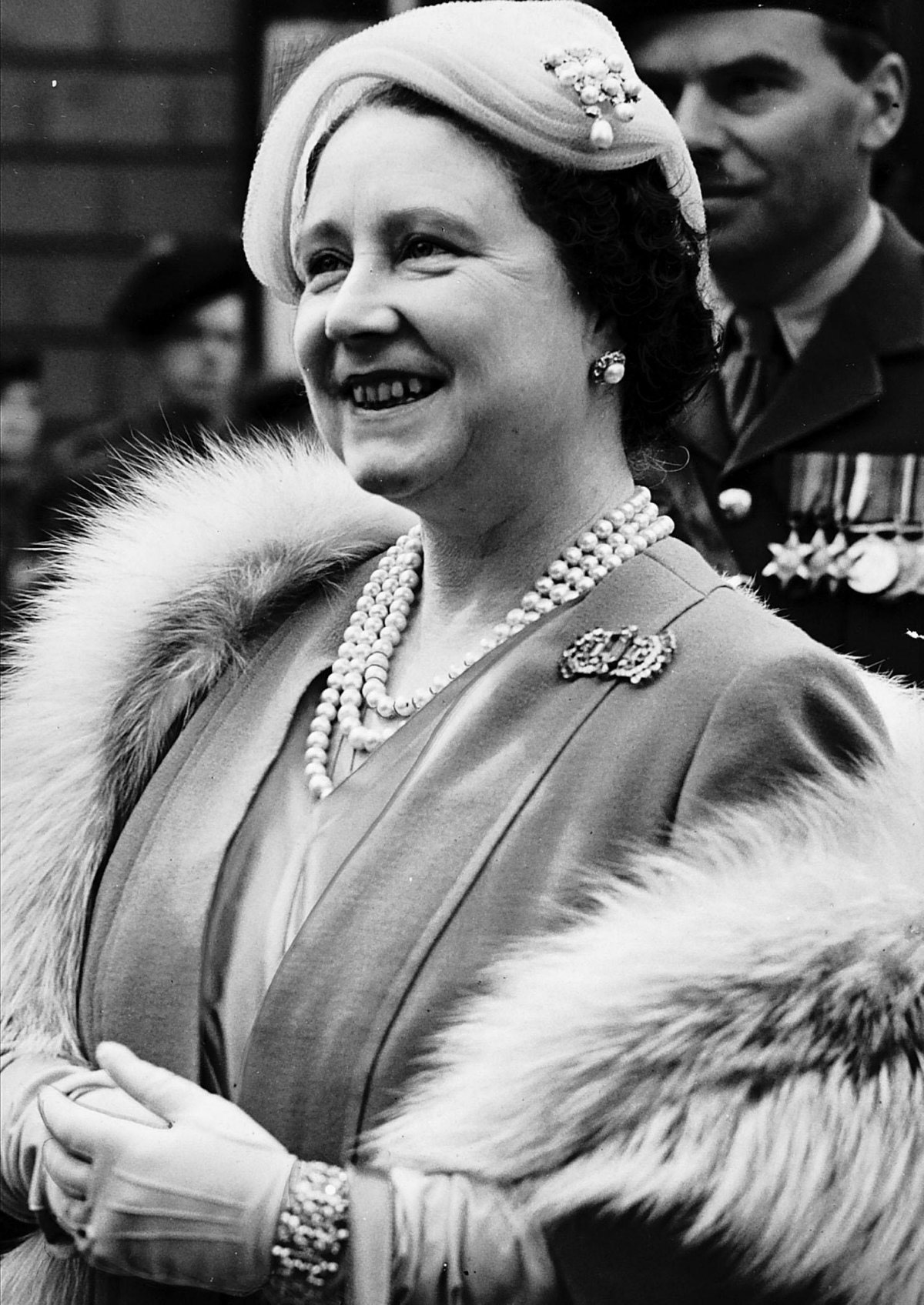 Queen Elizabeth the Queen Mother visits Forfar, 1956 (Trinity Mirror/Mirrorpix/Alamy)