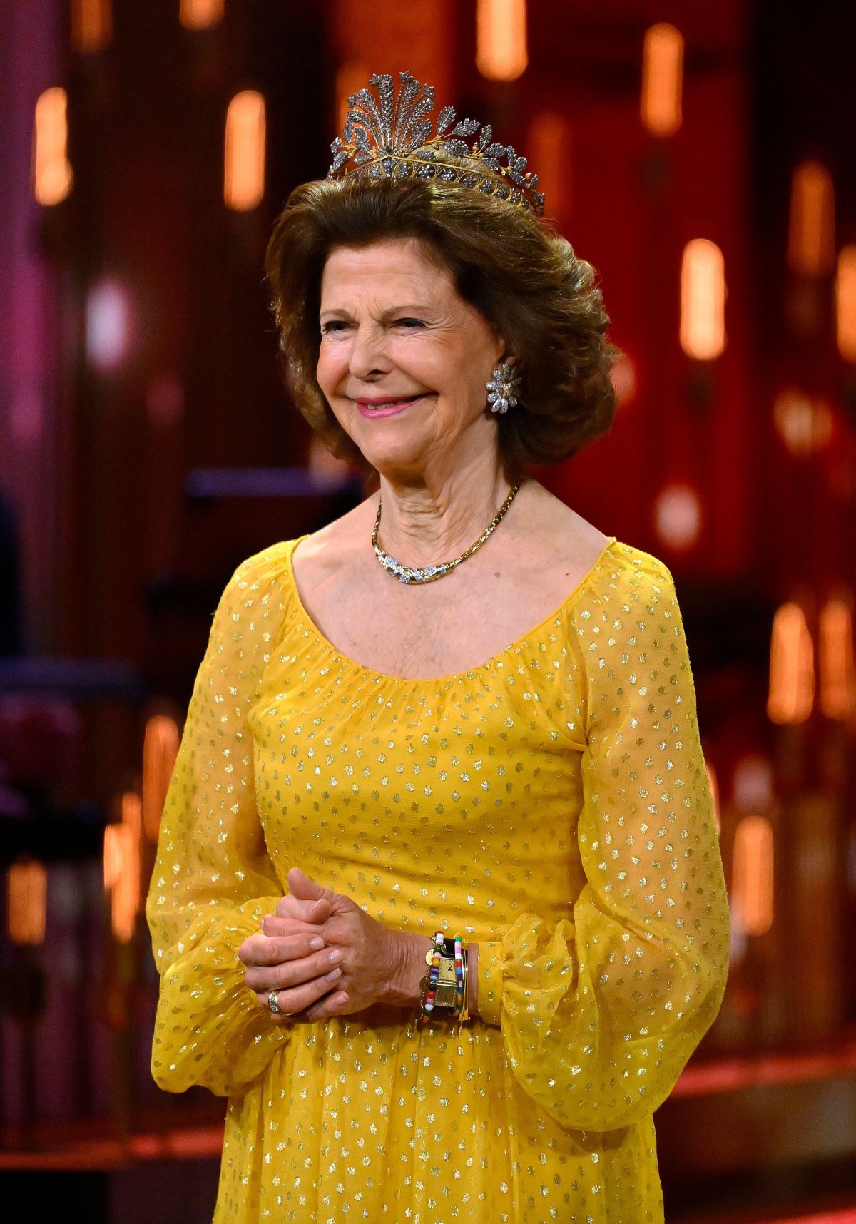 The Queen of Sweden surprises drag artist Christer Lindarw during a recording of the television show Vilket Liv at the Oscarsteatern in Stockholm on March 26, 2025 (Karin Törnblom/TT News Agency/Alamy)