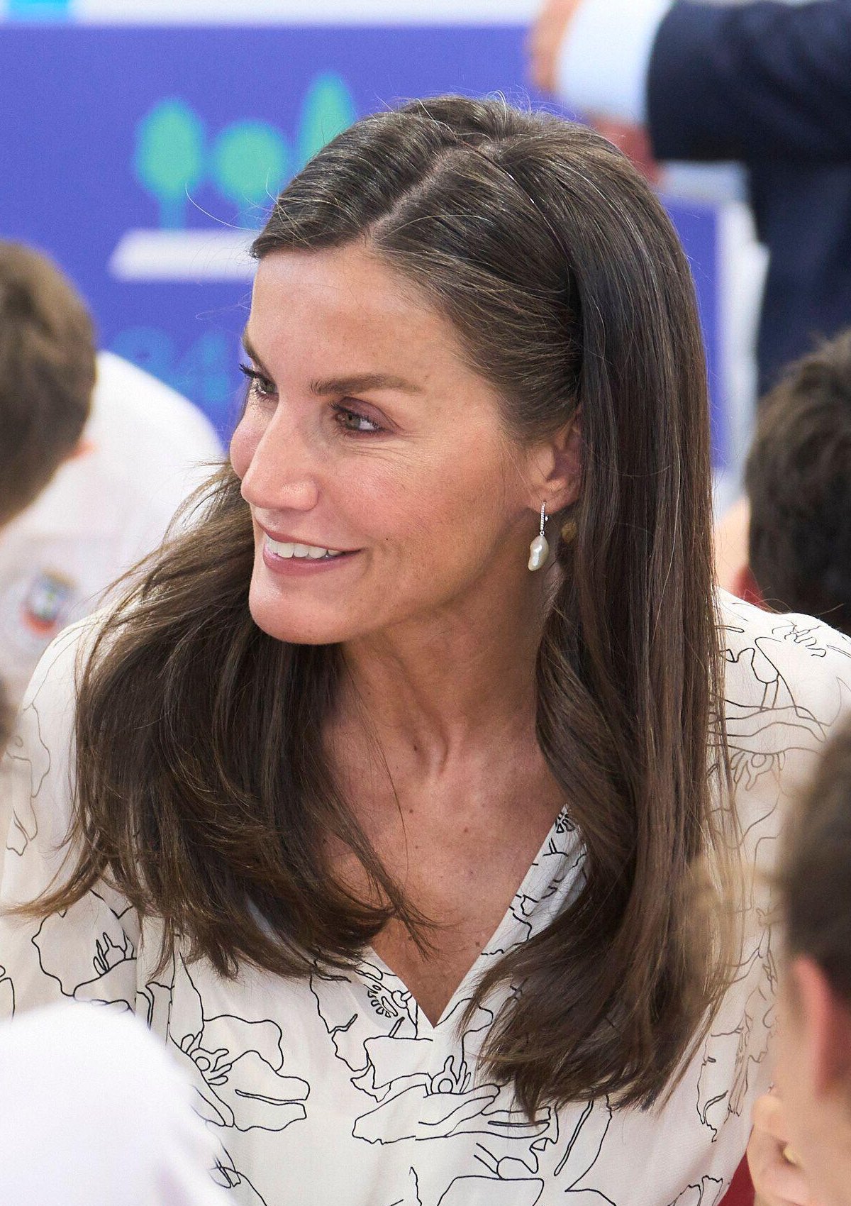The Queen of Spain attends the opening of the Madrid Book Fair at Retiro Park on May 30, 2025 (Album/Alamy)