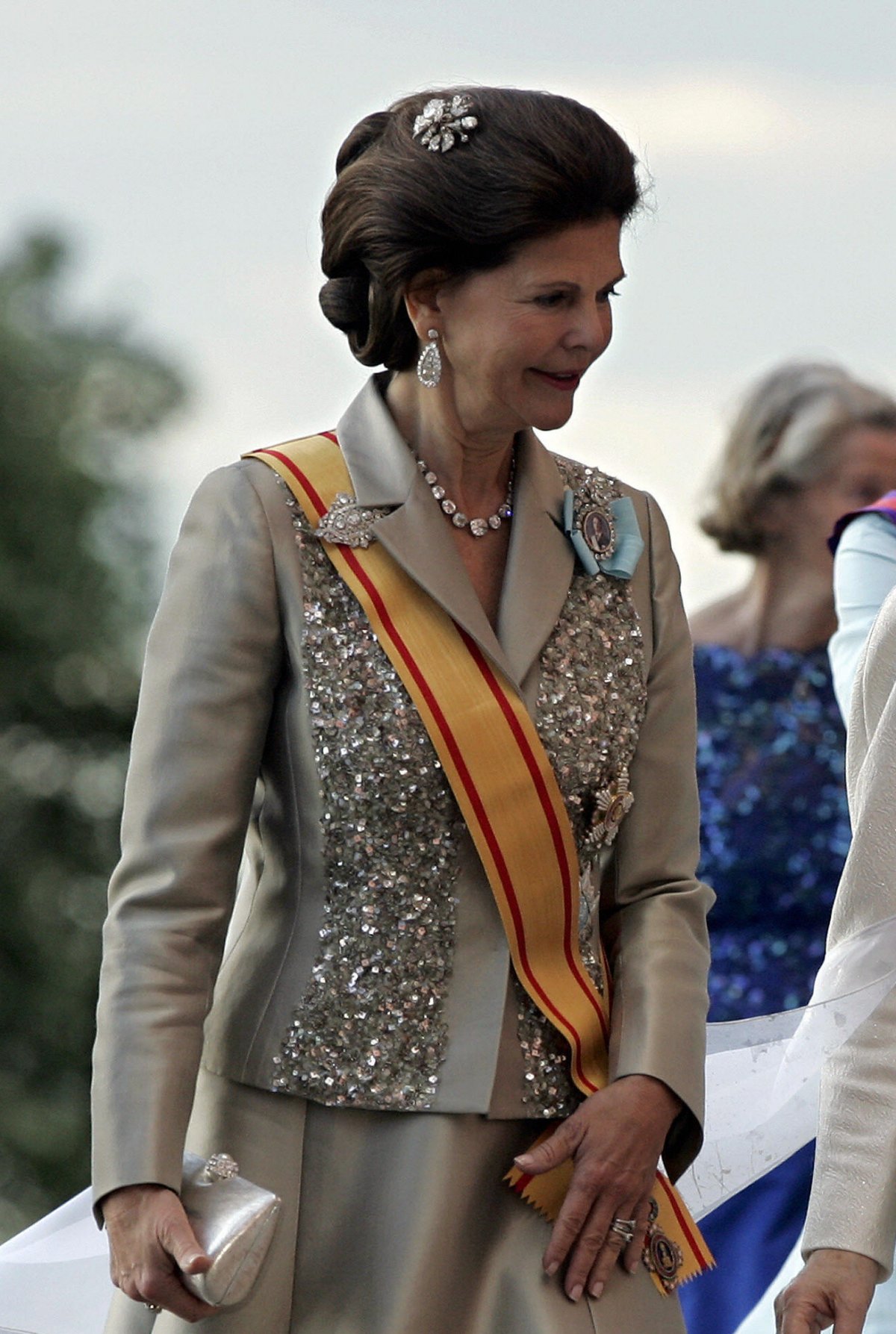 Queen Silvia of Sweden attends a dinner celebrating the 300th anniversary of the birth of Swedish biologist Carolus Linnaeus at Uppsala Castle on May 23, 2007 (SVEN NACKSTRAND/AFP via Getty Images)