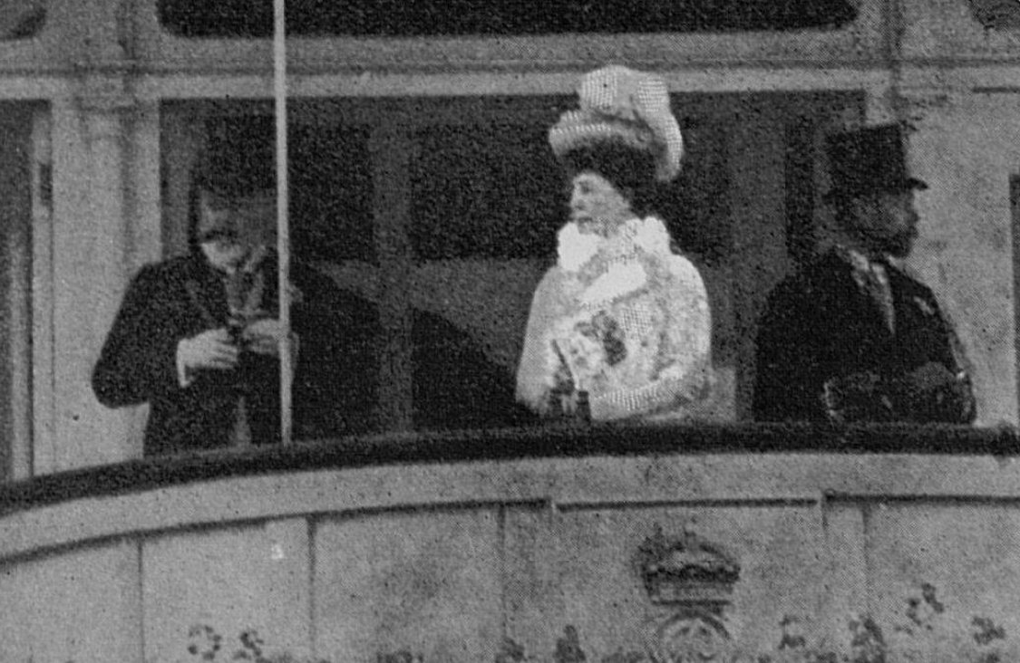 King Edward VII, Queen Alexandra, and the future King George V at Royal Ascot, June 1909