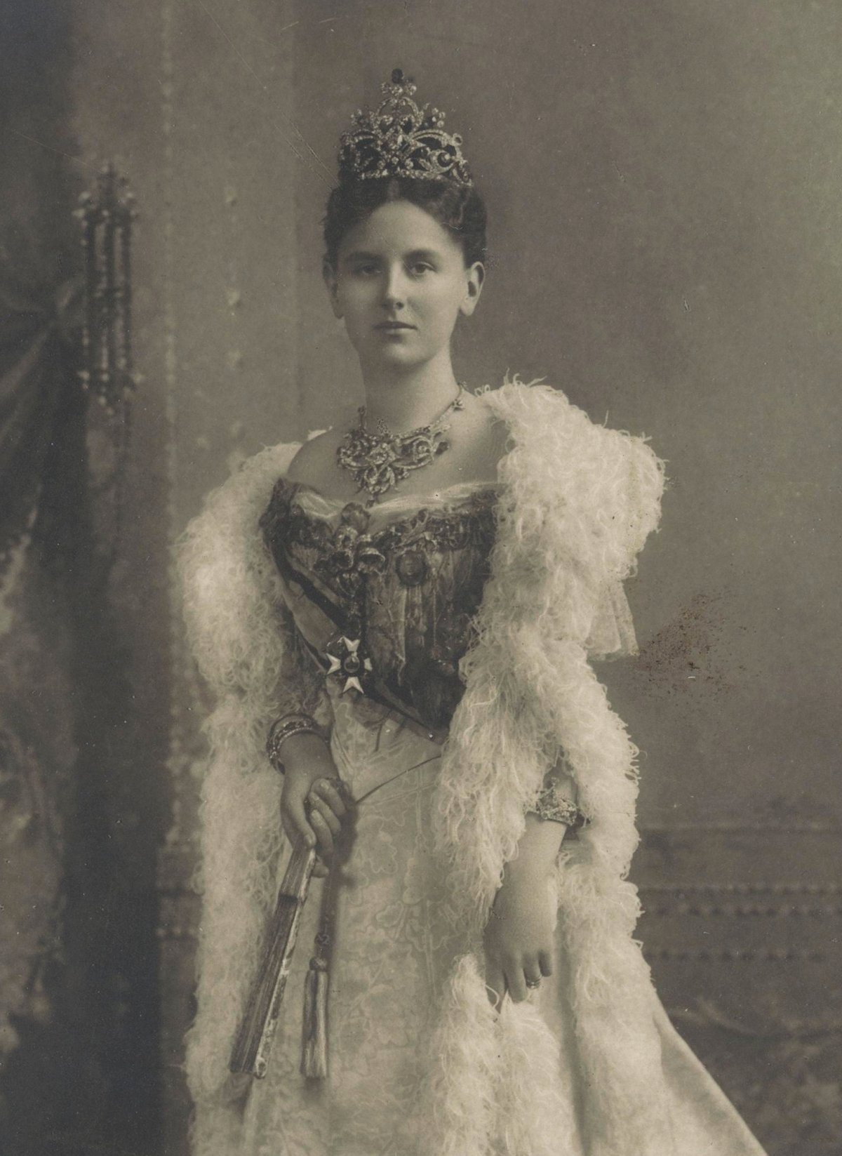Queen Wilhelmina of the Netherlands, photographed in 1903 by Wegner & Mottu (Rijksmuseum)