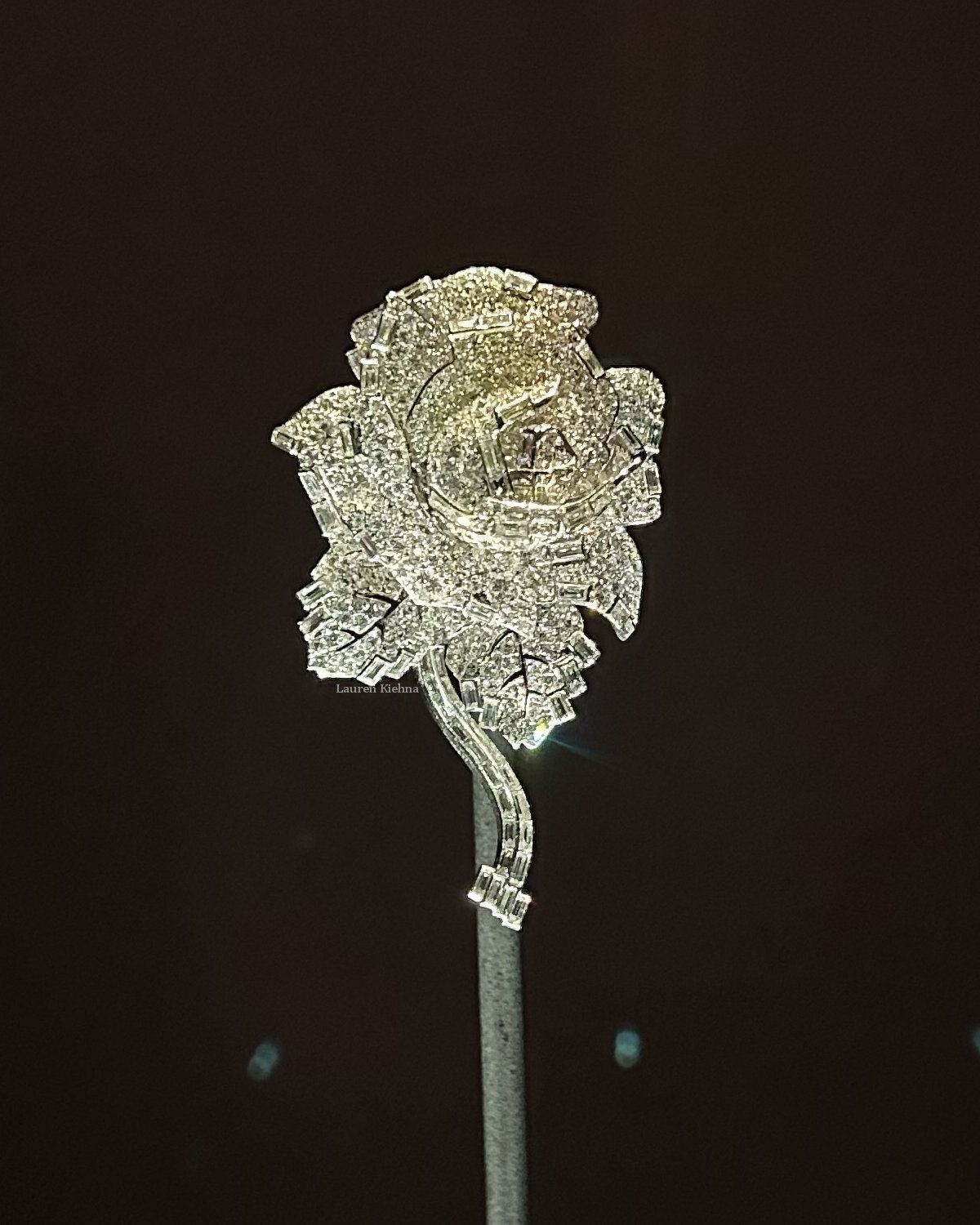 Princess Margaret’s Cartier Rose Brooch is displayed as part of the Cartier exhibition at the Victoria & Albert Museum in London, April 2025 (© Lauren Kiehna)