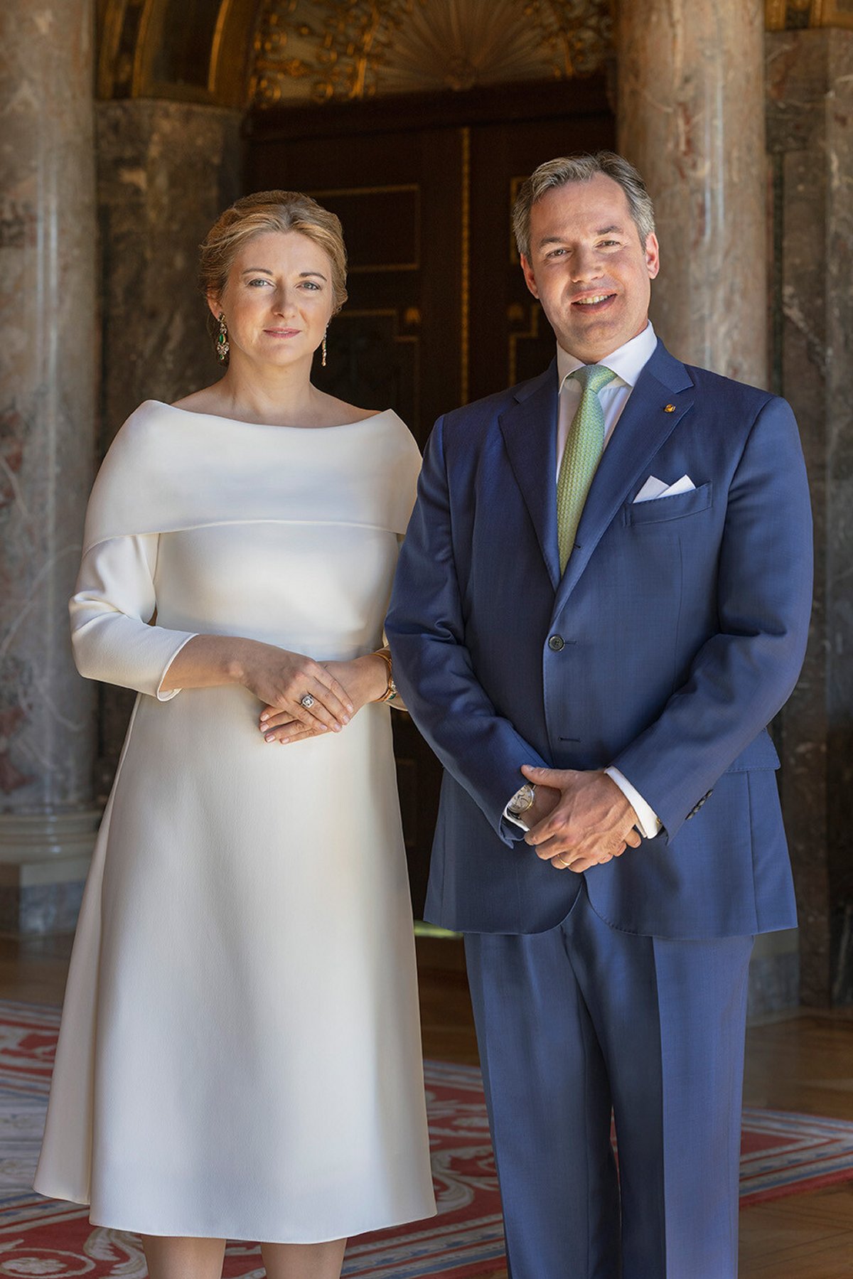 Guillaume and Stephanie of Luxembourg pose for new official portraits ahead of his father's upcoming abdication, which will take place on October 3, 2025 (Christian Aschman/Maison du Grand Duc)