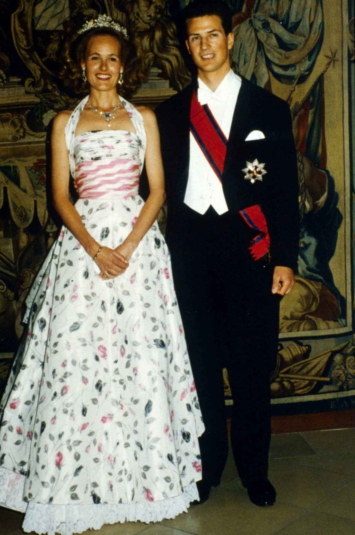Duchess Sophie in Bavaria and Hereditary Prince Alois of Liechtenstein attend their pre-wedding ball at Nymphenburg Palace in Munich on June 25, 1993 (LaPresse/Alamy)