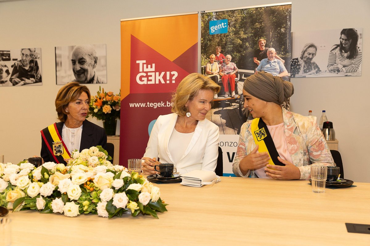 The Queen of the Belgians visits a residential care center in Gentbrugge on September 2, 2025 (JAMES ARTHUR GEKIERE/Belga News Agency/Alamy)