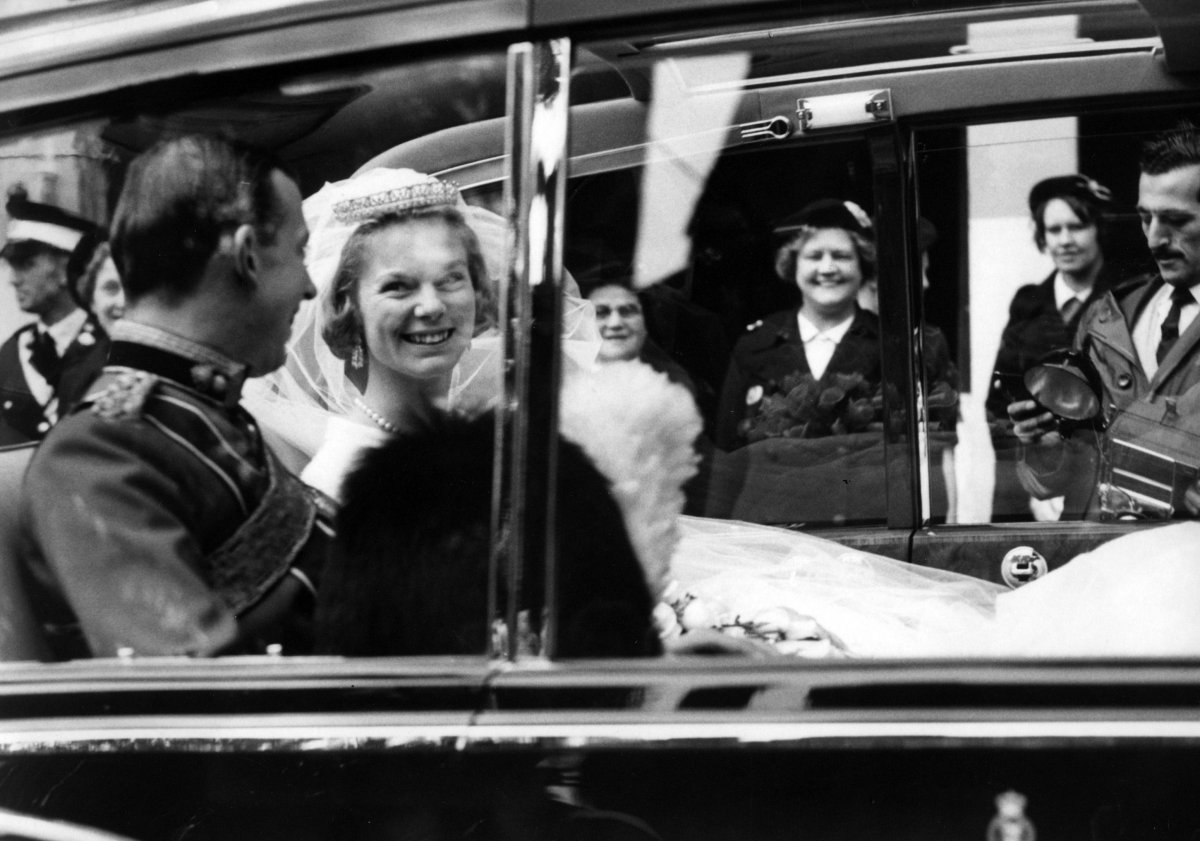The Duke and Duchess of Kent depart in a car after their royal wedding at York Minster on June 8, 1961 (Pictorial Press Ltd/Alamy)