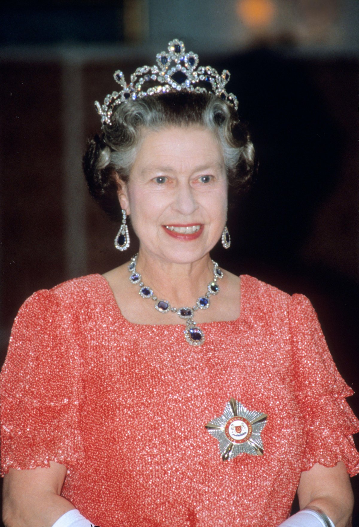 Queen Elizabeth II hosts a reception aboard the Royal Yacht Britannia in Singapore, 1989 (David Cooper/Alamy)