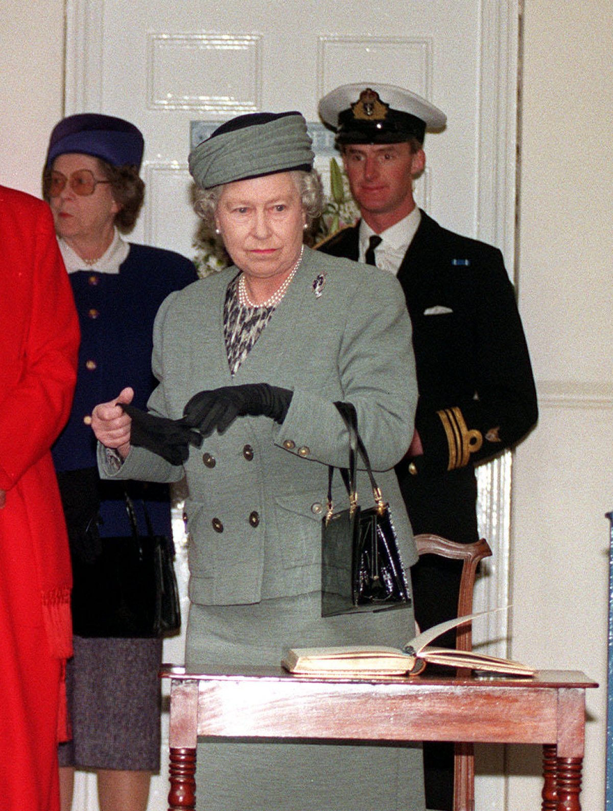 Queen Elizabeth II visits St. George's School in Windsor on April 23, 1997 (John Stillwell/PA Images/Alamy)