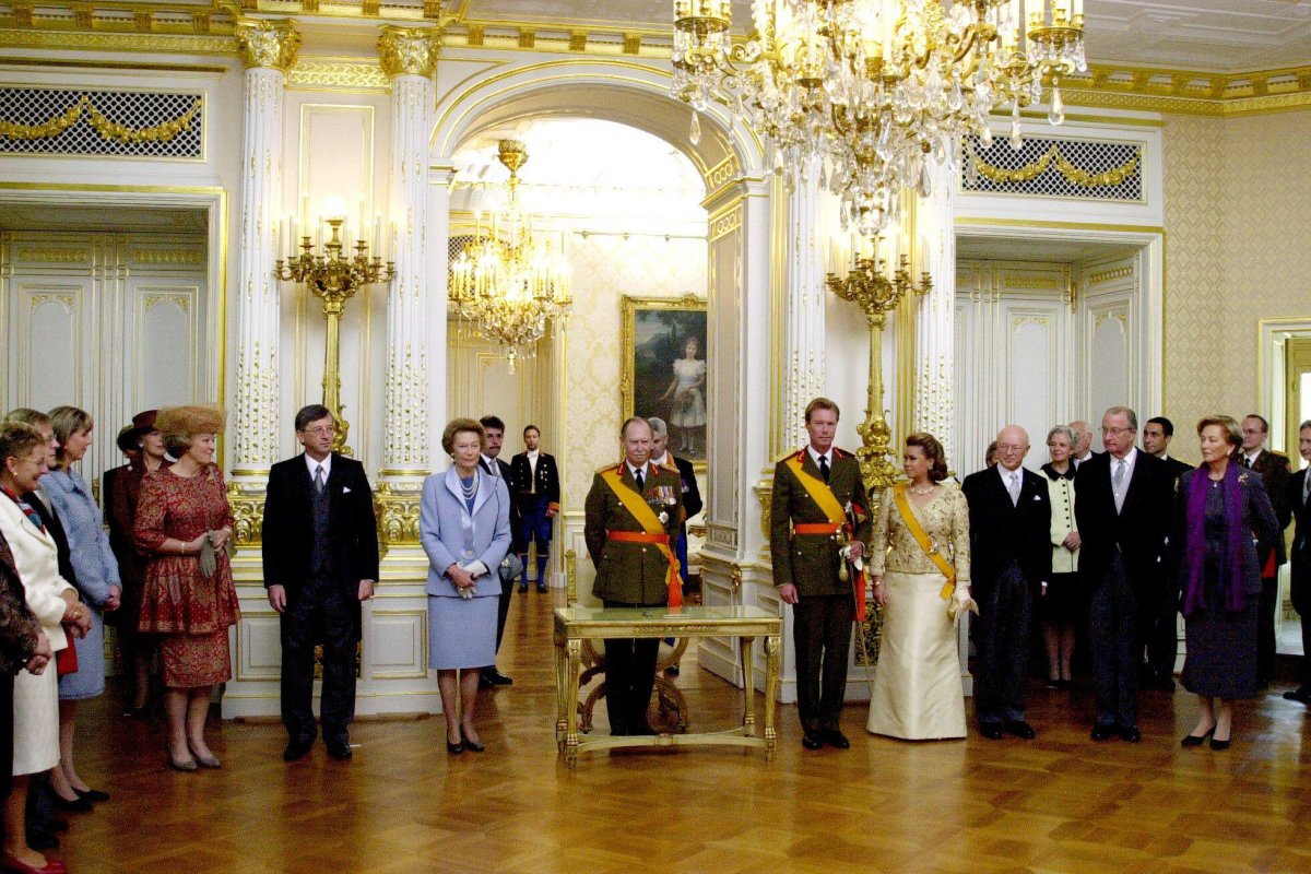 Grand Duchess Josephine-Charlotte, Grand Duke Jean, Grand Duke Henri, and Grand Duchess Maria Teresa of Luxembourg are pictured during Jean's abdication ceremony on October 7, 2000 (Zuma Press/Alamy)