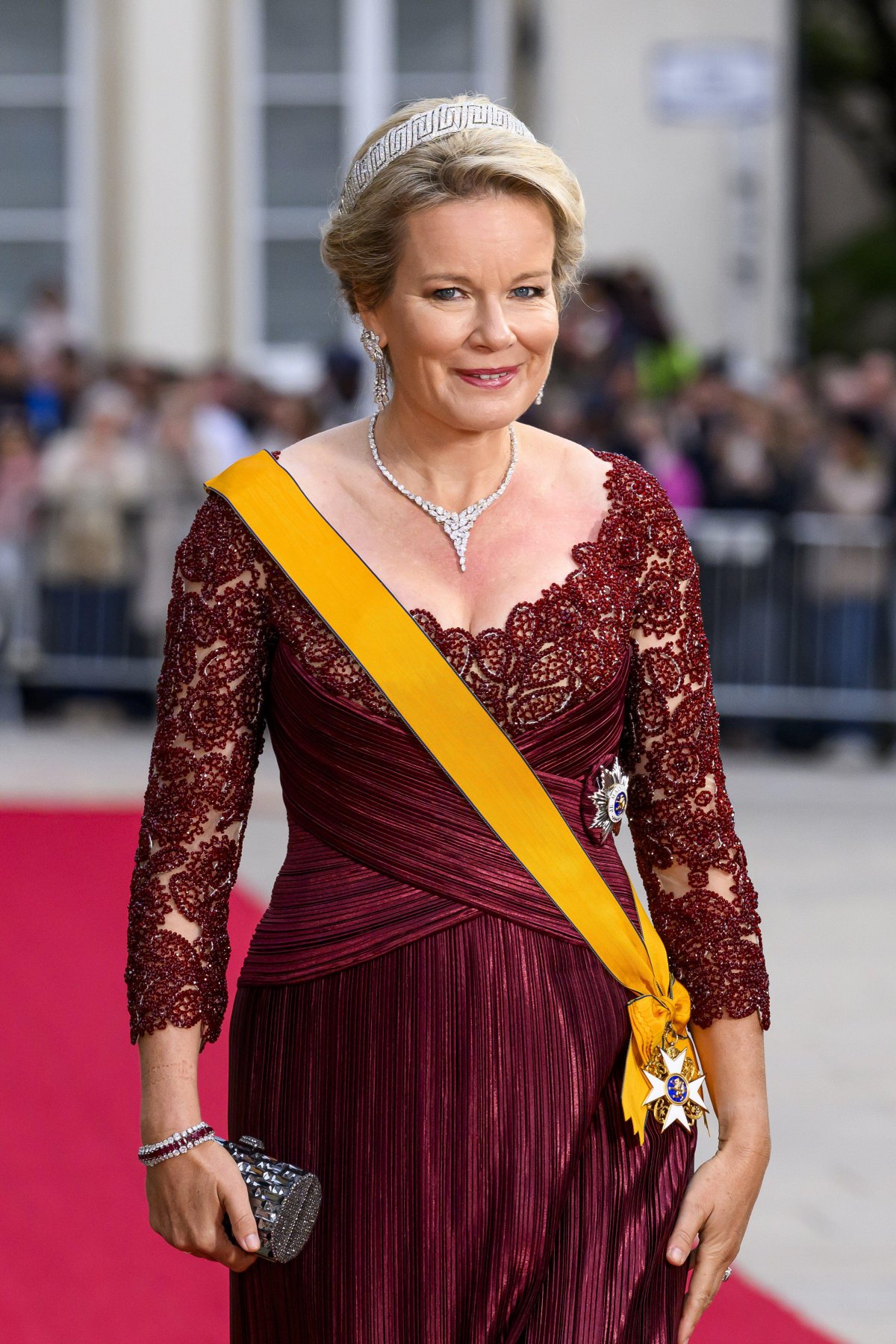 The King and Queen of the Belgians arrive for a gala dinner hosted by the new Grand Duke and Grand Duchess of Luxembourg on October 3, 2025 (Patrick van Emst/NLBeeld/Alamy)