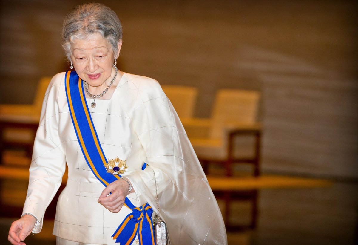 Empress Michiko of Japan attends a state banquet in honor of the visiting King and Queen of the Netherlands at the Imperial Palace in Tokyo on October 29, 2014 (Patrick van Katwijk/DPA Picture Alliance/Alamy)