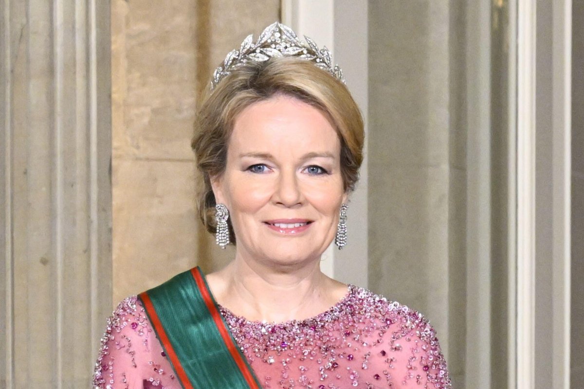 The King and Queen of the Belgians host a state banquet for President Sergio Mattarella of Italy and his daughter, Laura, at the Palace of Laeken on October 20, 2025 (ERIC LALMAND/Belga News Agency/Alamy)