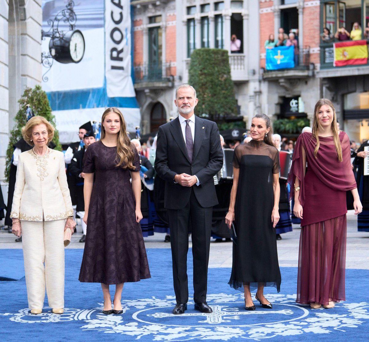 The King and Queen of Spain, with Queen Sofia, the Princess of Asturias, and Infanta Sofia, attend the Princess of Asturias Awards ceremony at the Campoamor Theatre in Oviedo on October 24, 2025 (Album/Alamy)