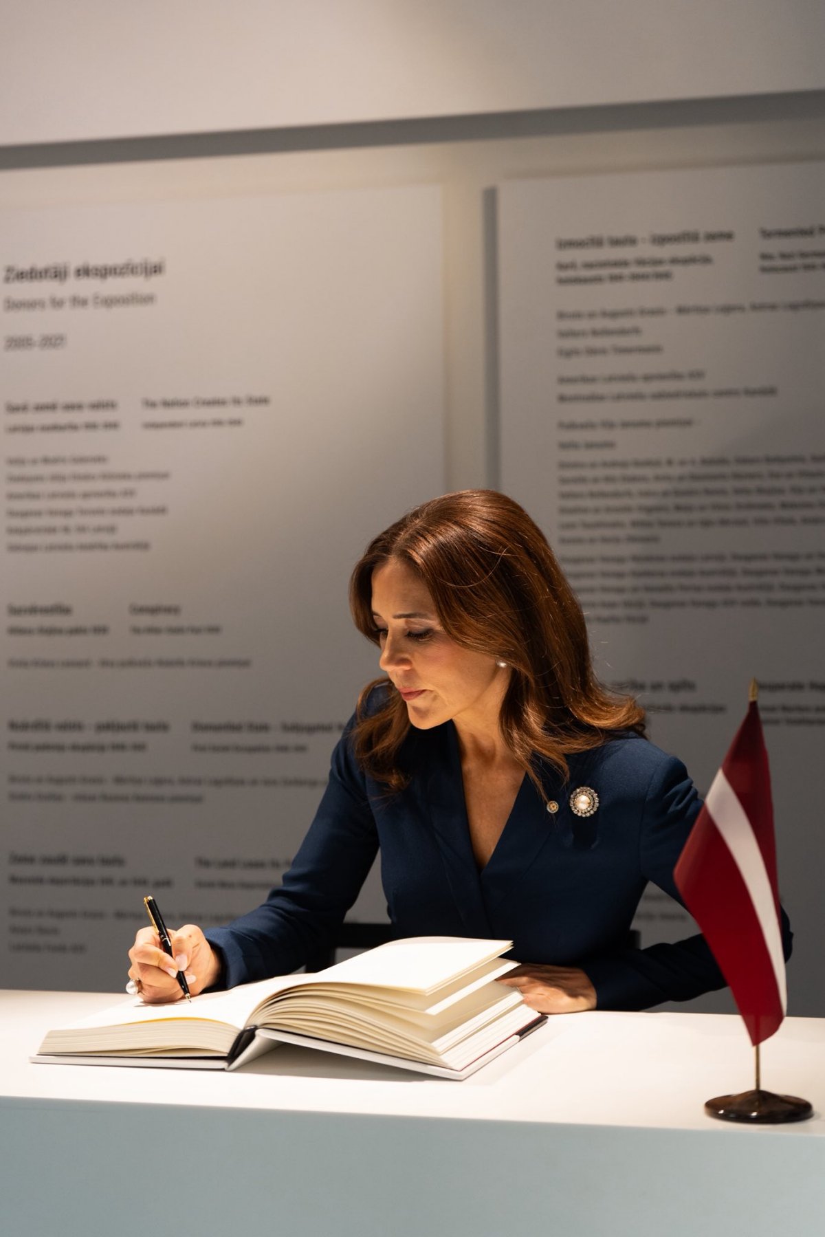 The King and Queen of Denmark tour the Palace of Justice in Riga with the Prime Minister of Latvia on October 28, 2025 (Kongehuset)
