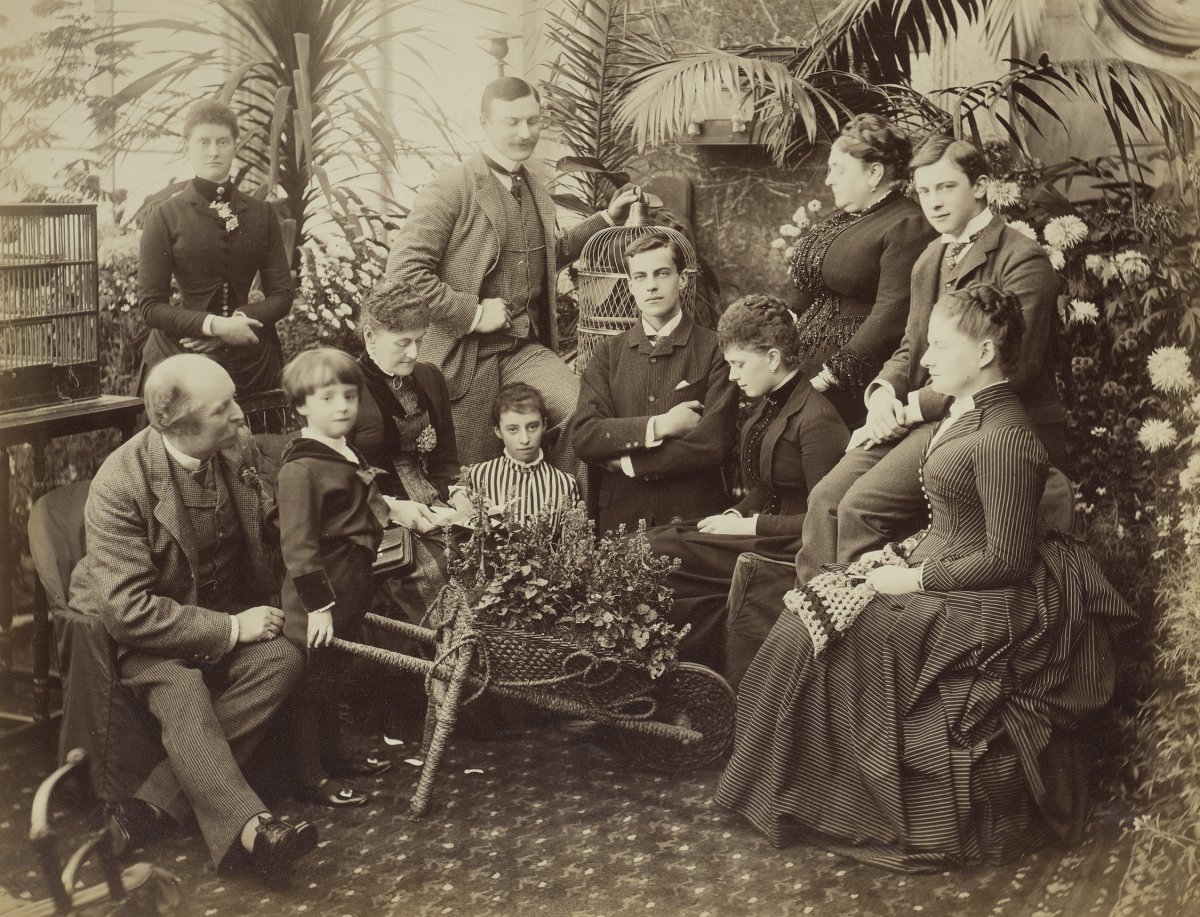 Christian and Eleanor de Falbe, photographed with his children, her grandson, and members of the Teck family at Luton Hoo, November 1886 (Royal Collection Trust)