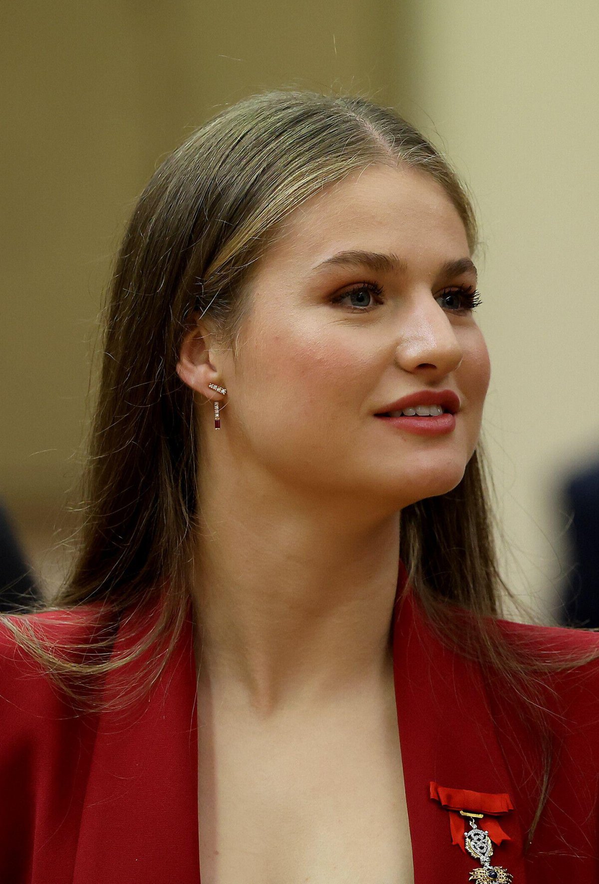 The King and Queen of Spain, with Queen Sofia, the Princess of Asturias, and Infanta Sofia, receive dignitaries after the presentation of the Order of the Golden Fleece at the Royal Palace in Madrid on November 21, 2025 (DPA Picture Alliance/Alamy)