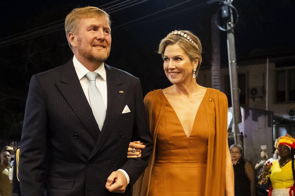 The King and Queen of the Netherlands attend a state banquet in Paramaribo during their state visit to Suriname on December 1, 2025 (REMKO DE WAAL/ANP/Alamy)